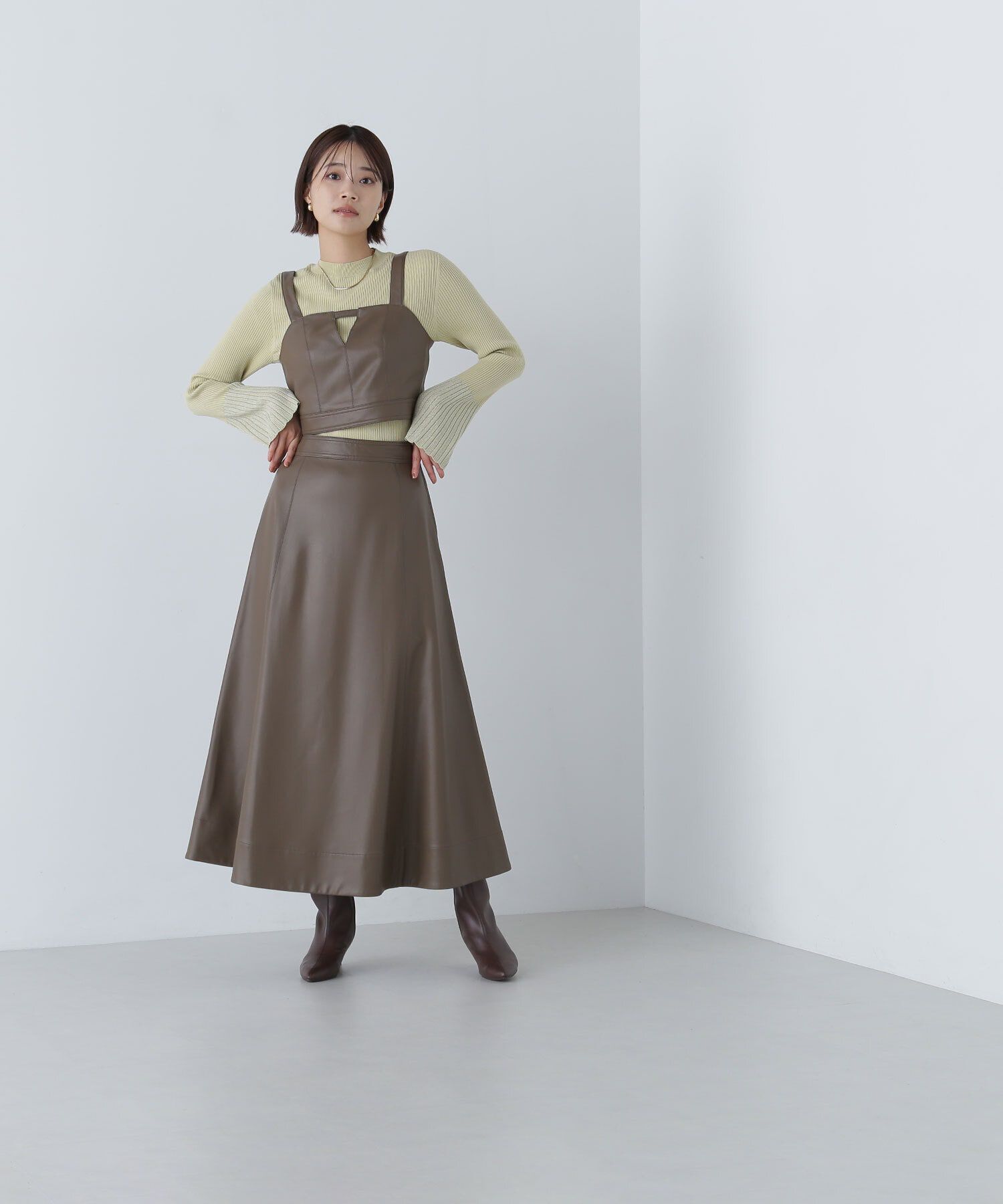  「フェイクレザービスチェ＆スカート」|ワンピース|