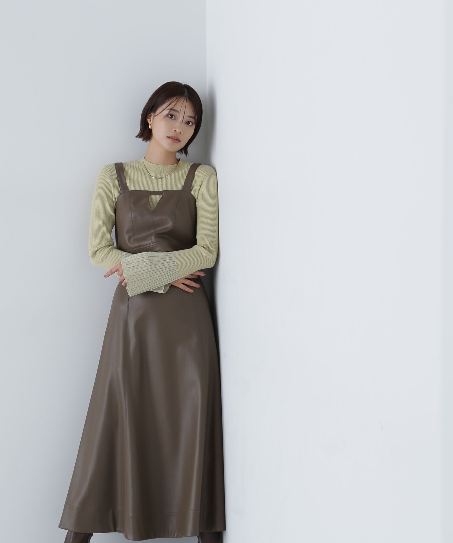  「フェイクレザービスチェ＆スカート」|ワンピース|