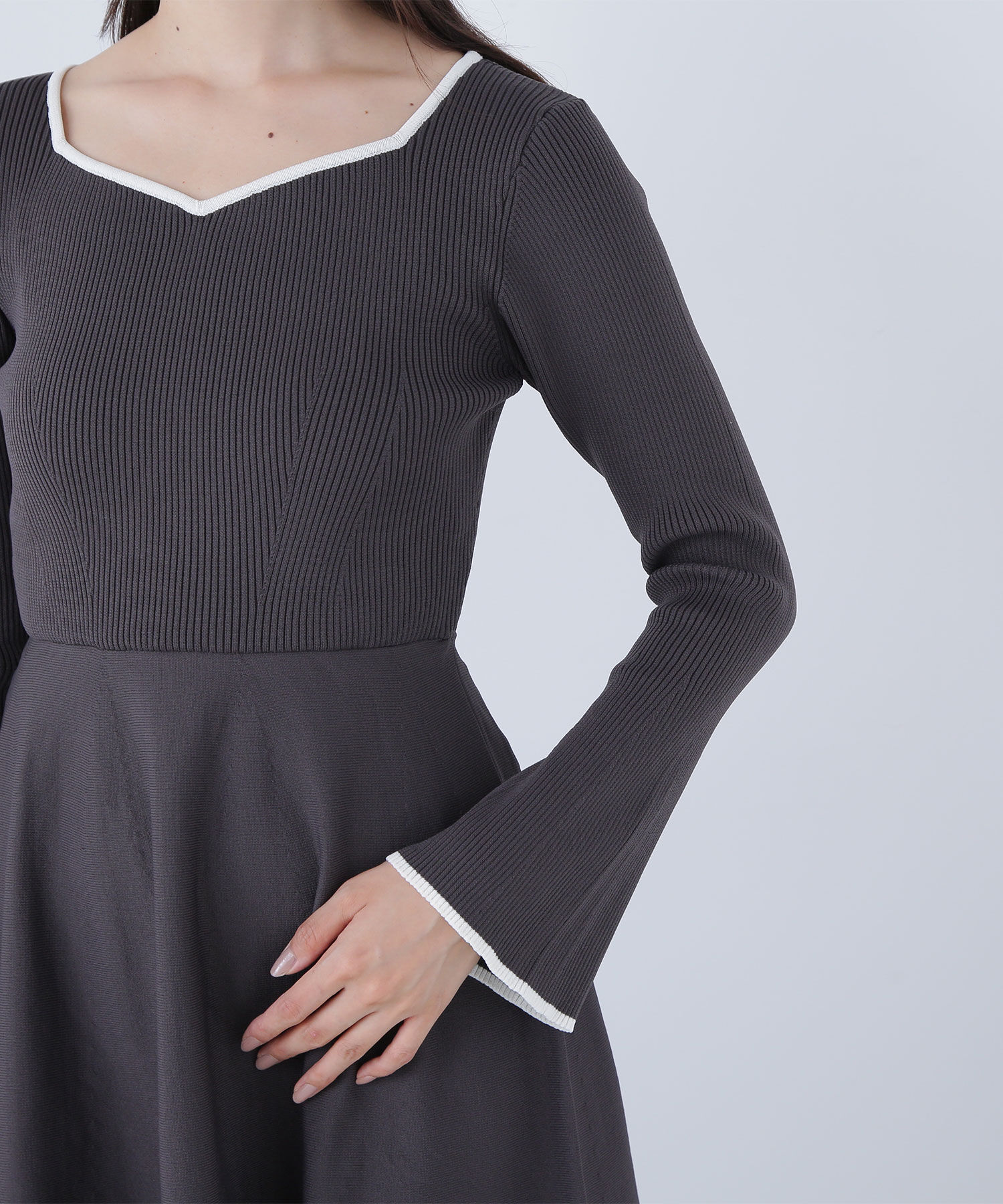  「バイカラーハートネックニットワンピース」|ワンピース|