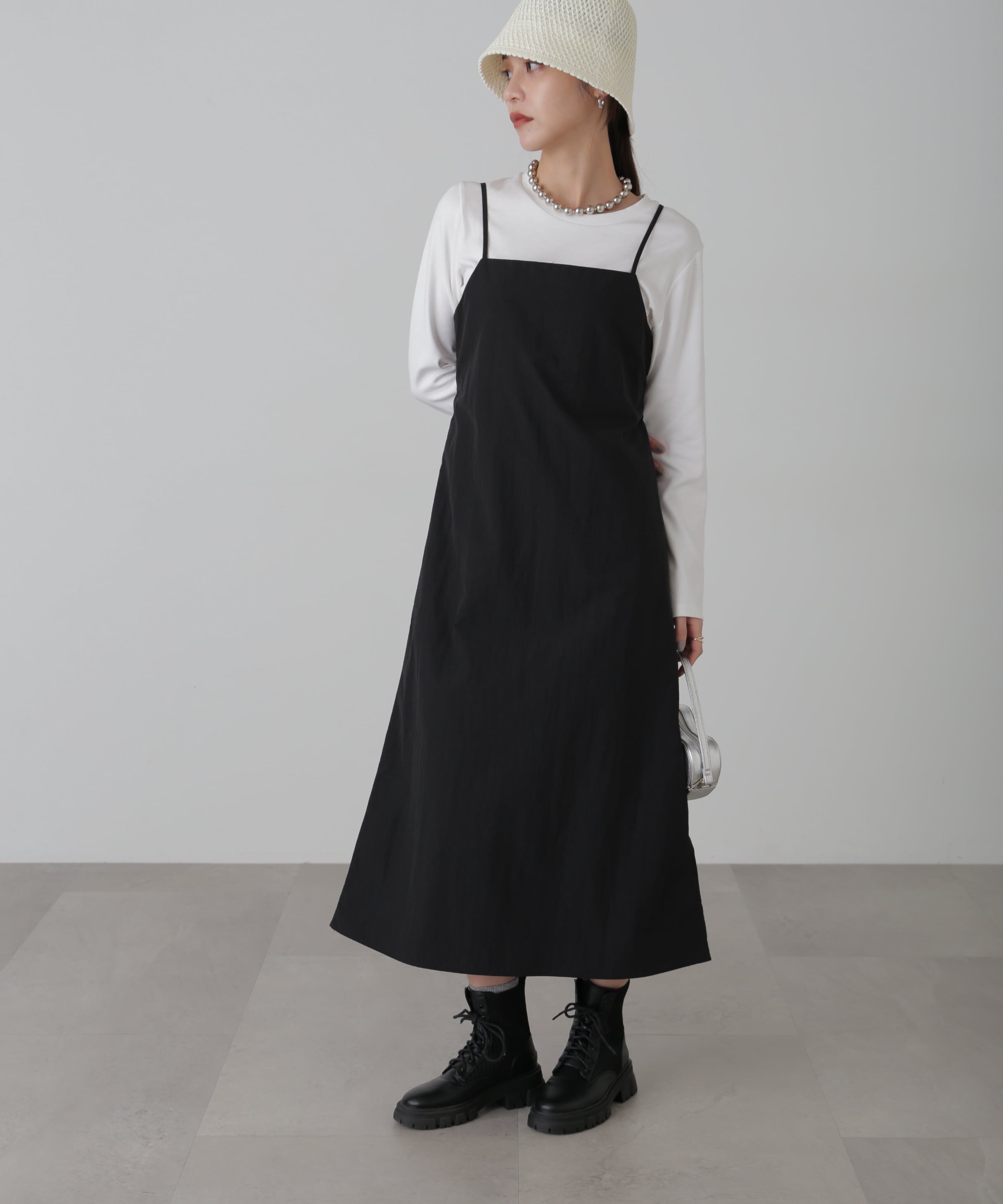  「バックオープンナイロンジャンパースカート」|ワンピース|