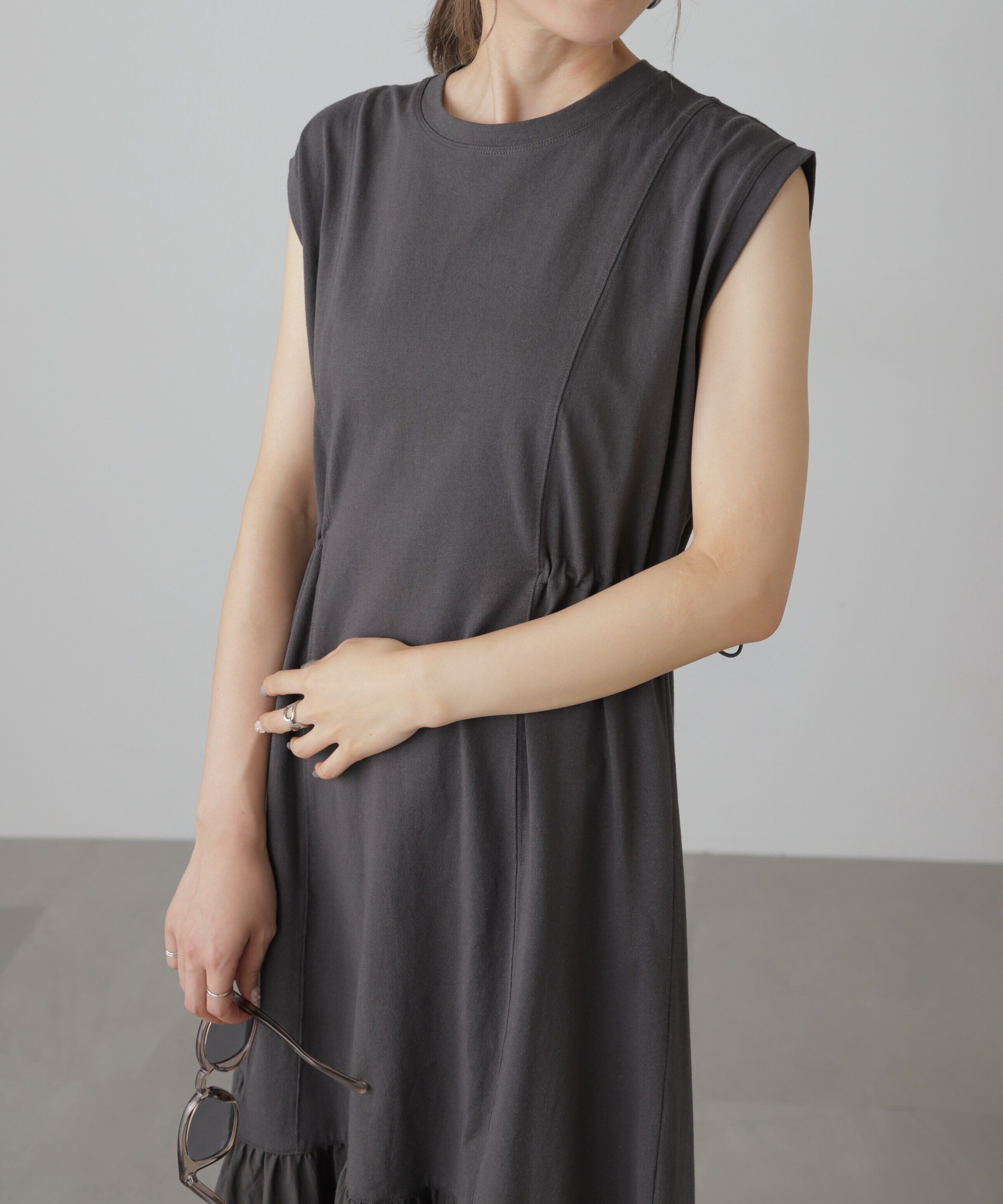  「布帛ドッキングフレンチスリーブカットワンピース」|ワンピース|