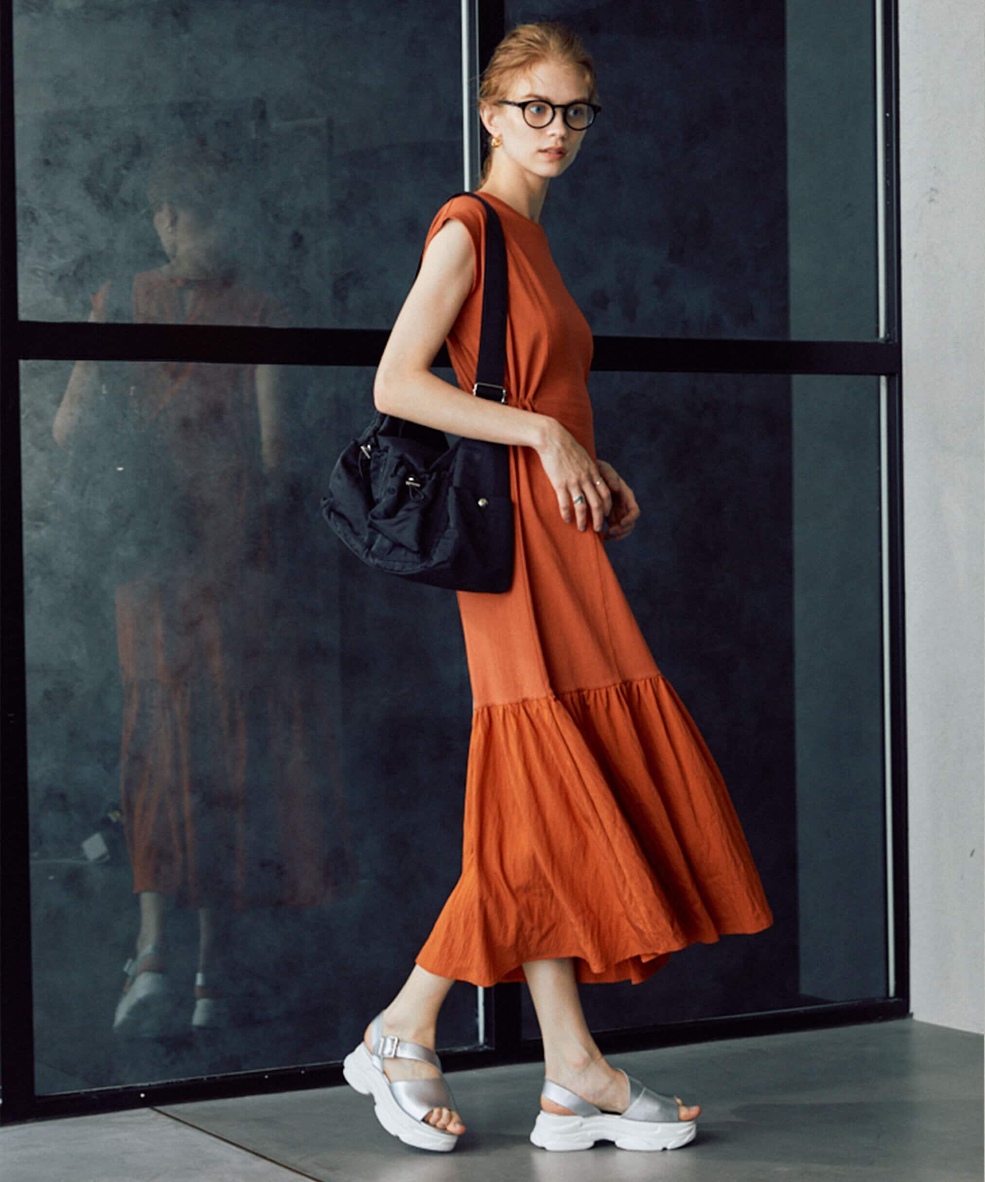  「布帛ドッキングフレンチスリーブカットワンピース」|ワンピース|