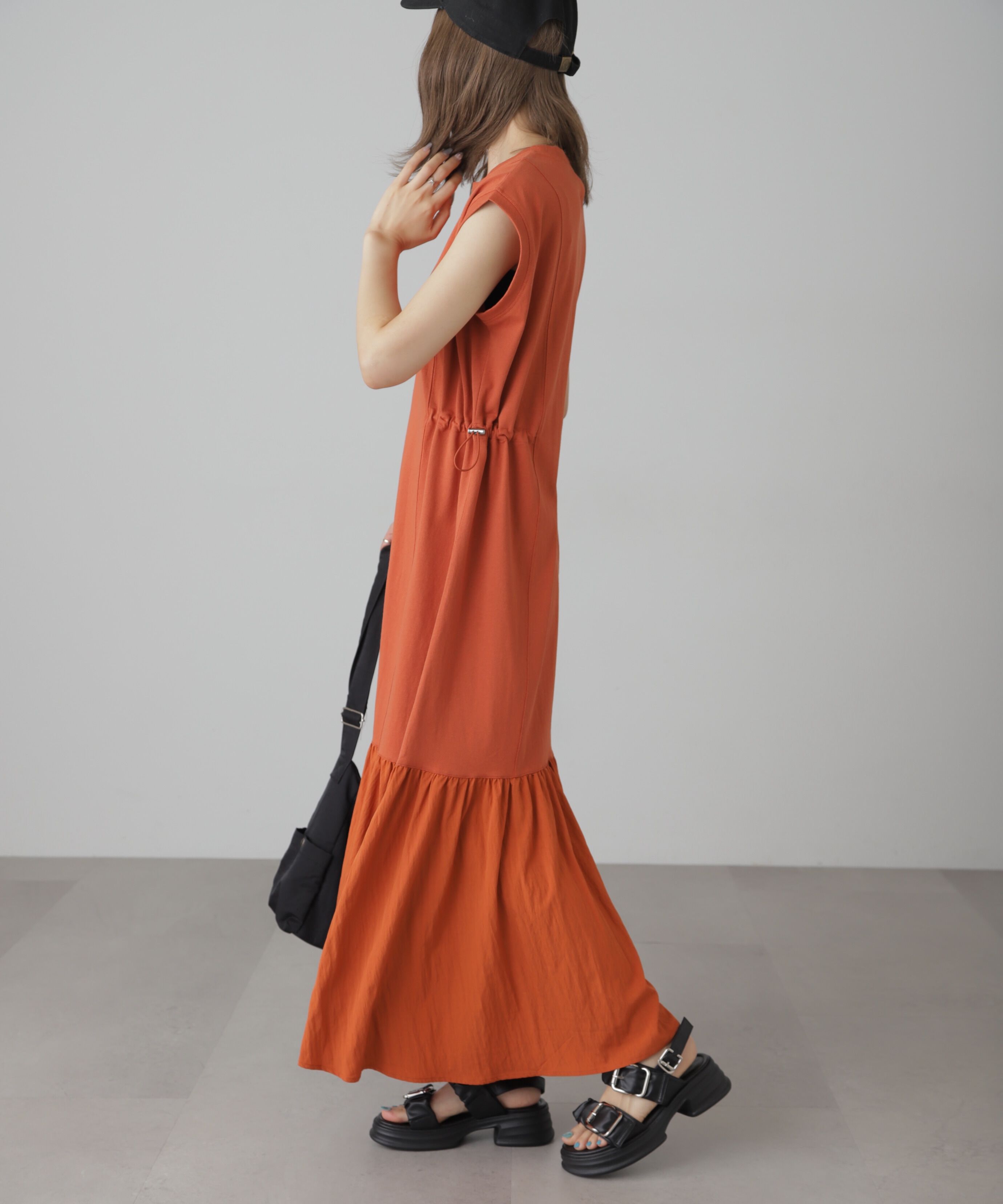  「布帛ドッキングフレンチスリーブカットワンピース」|ワンピース|