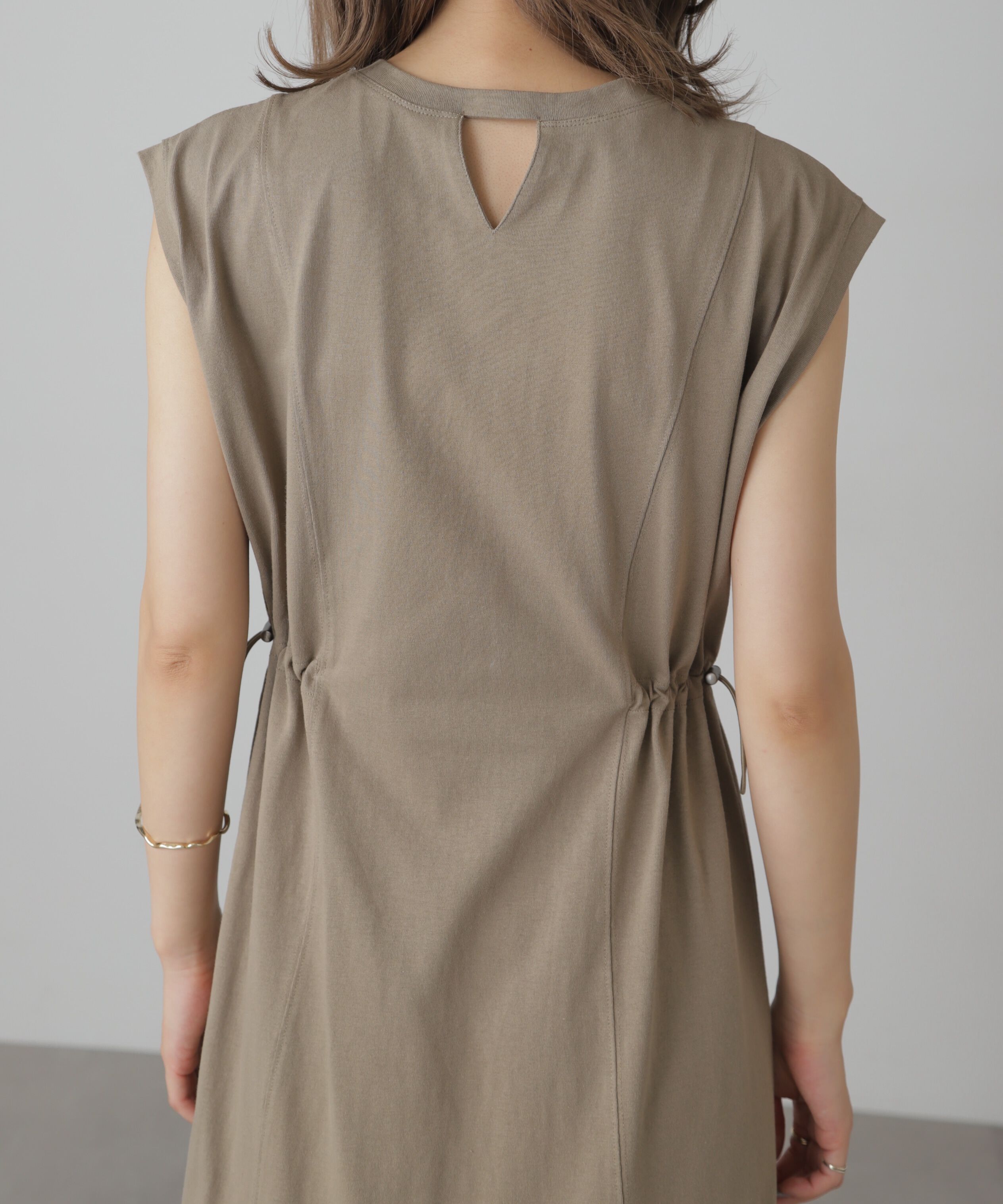  「布帛ドッキングフレンチスリーブカットワンピース」|ワンピース|