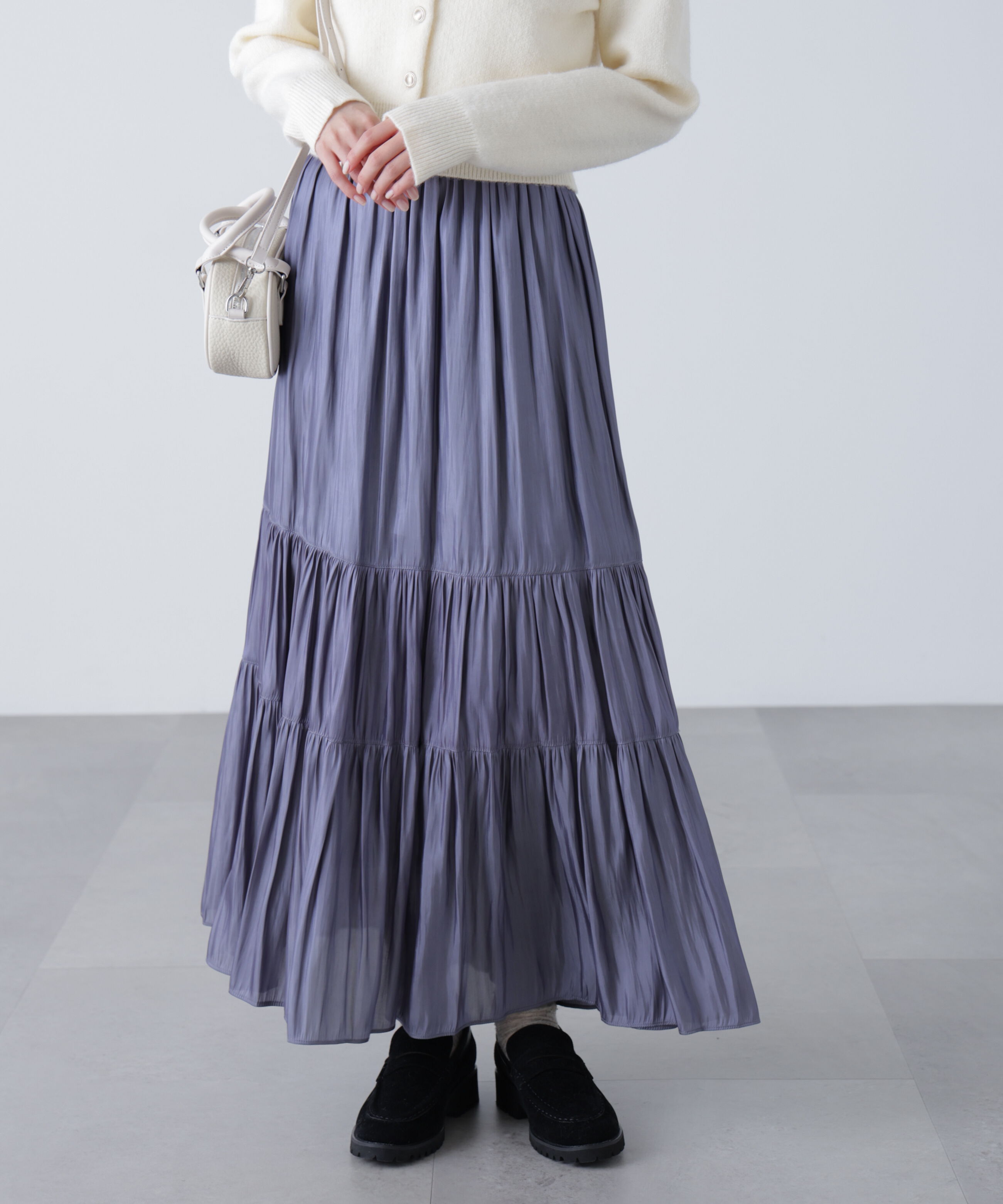  「シャイニーティアードスカート」|スカート|ブルー