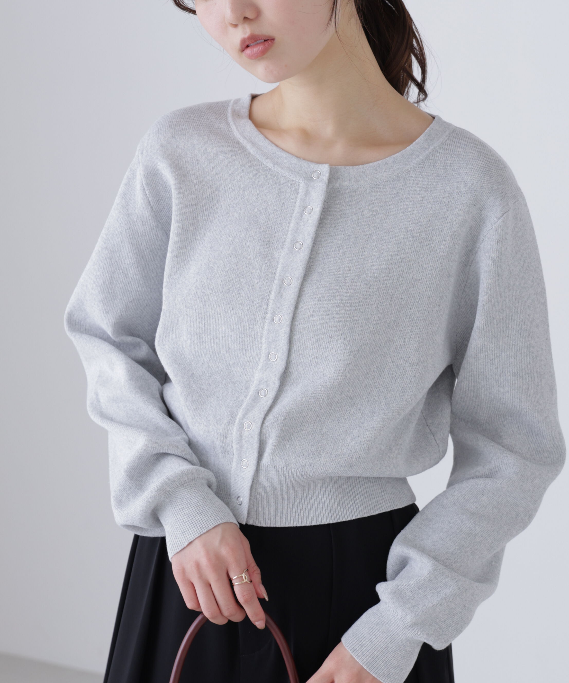  「リングドットボタンクルーネックニットカーディガン」|ニット・セーター|