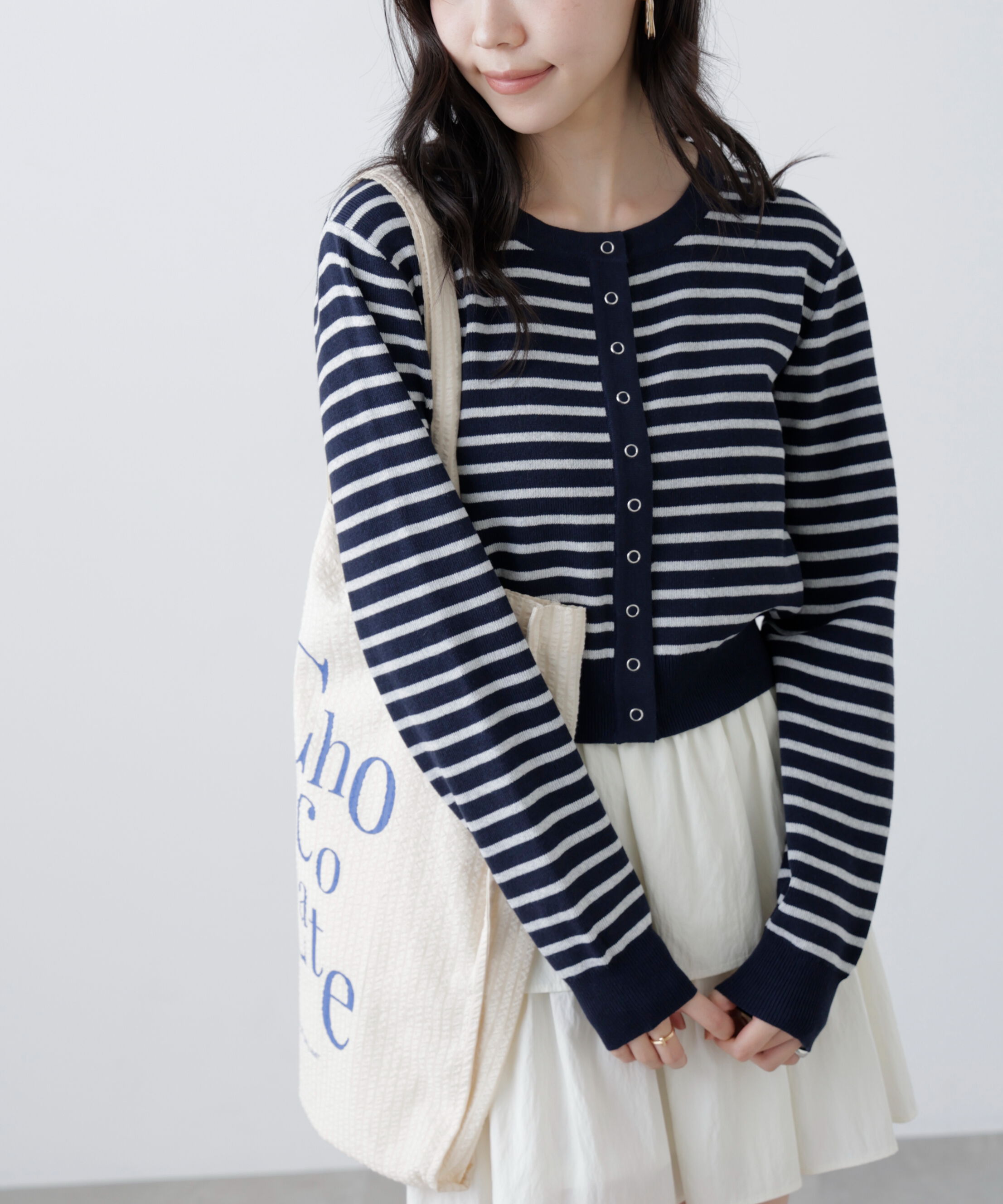  「リングドットボタンクルーネックニットカーディガン」|ニット・セーター|