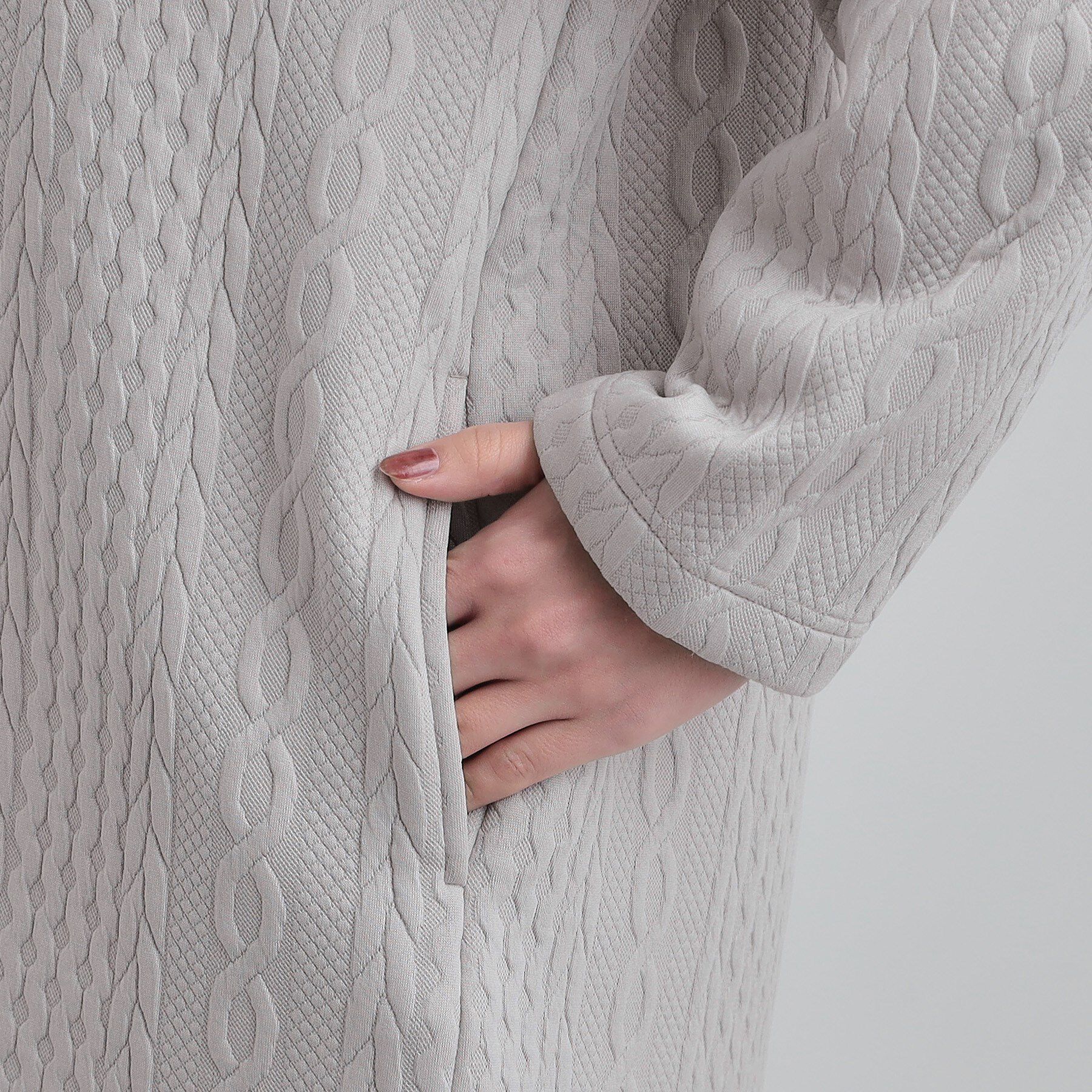 SHOO･LA･RUE「【裏面ベロアであったか】体型をカバーしながらスマートに魅せる ケーブルジャガードコーディガン」|カーディガン|