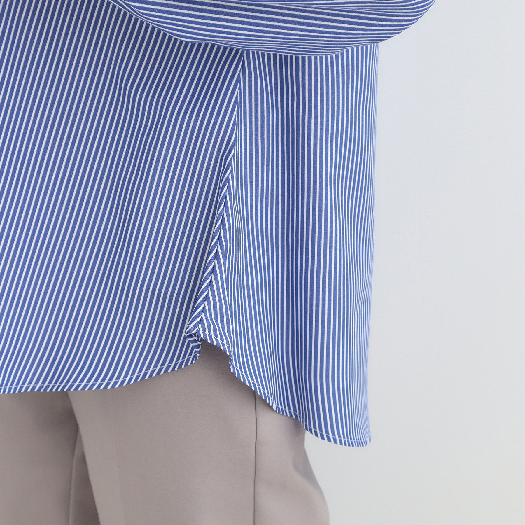 SHOO･LA･RUE「【2点セット/S-LL/洗濯機可】軽くてきれい見え ニットベスト＋ブラウス」|ニット・セーター|