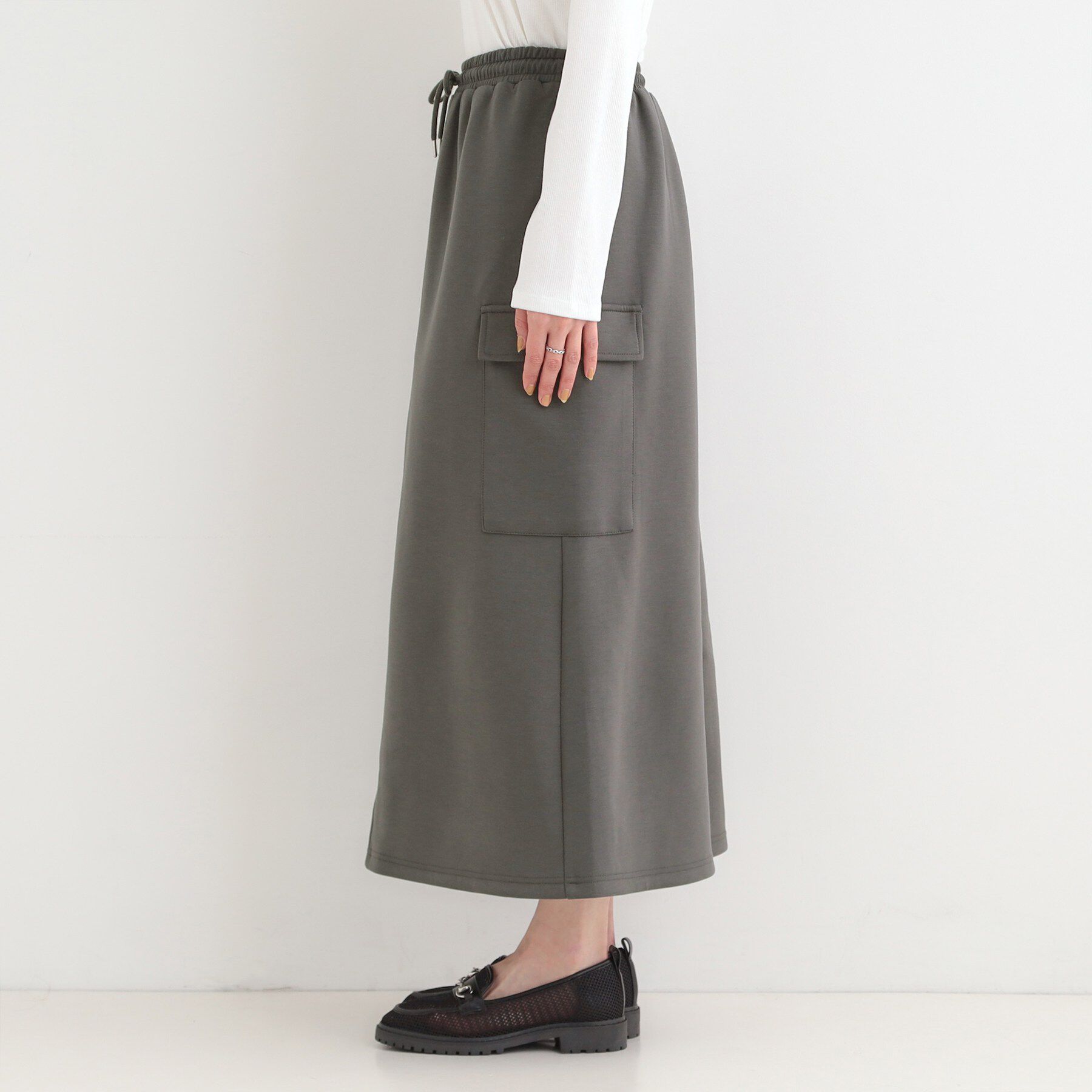 SHOO･LA･RUE「【洗濯機可/S-LL】サイドポケットでこなれ感のある ダンボールカーゴスカート」|スカート|