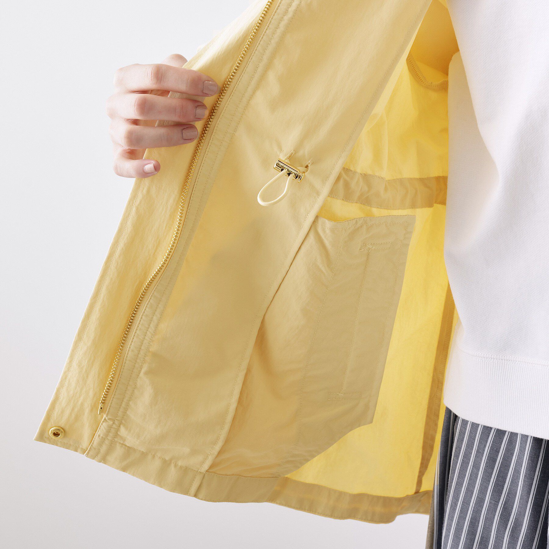 Dessin「【撥水・洗える】フーデッドブルゾン」|ブルゾン・スタジャン|