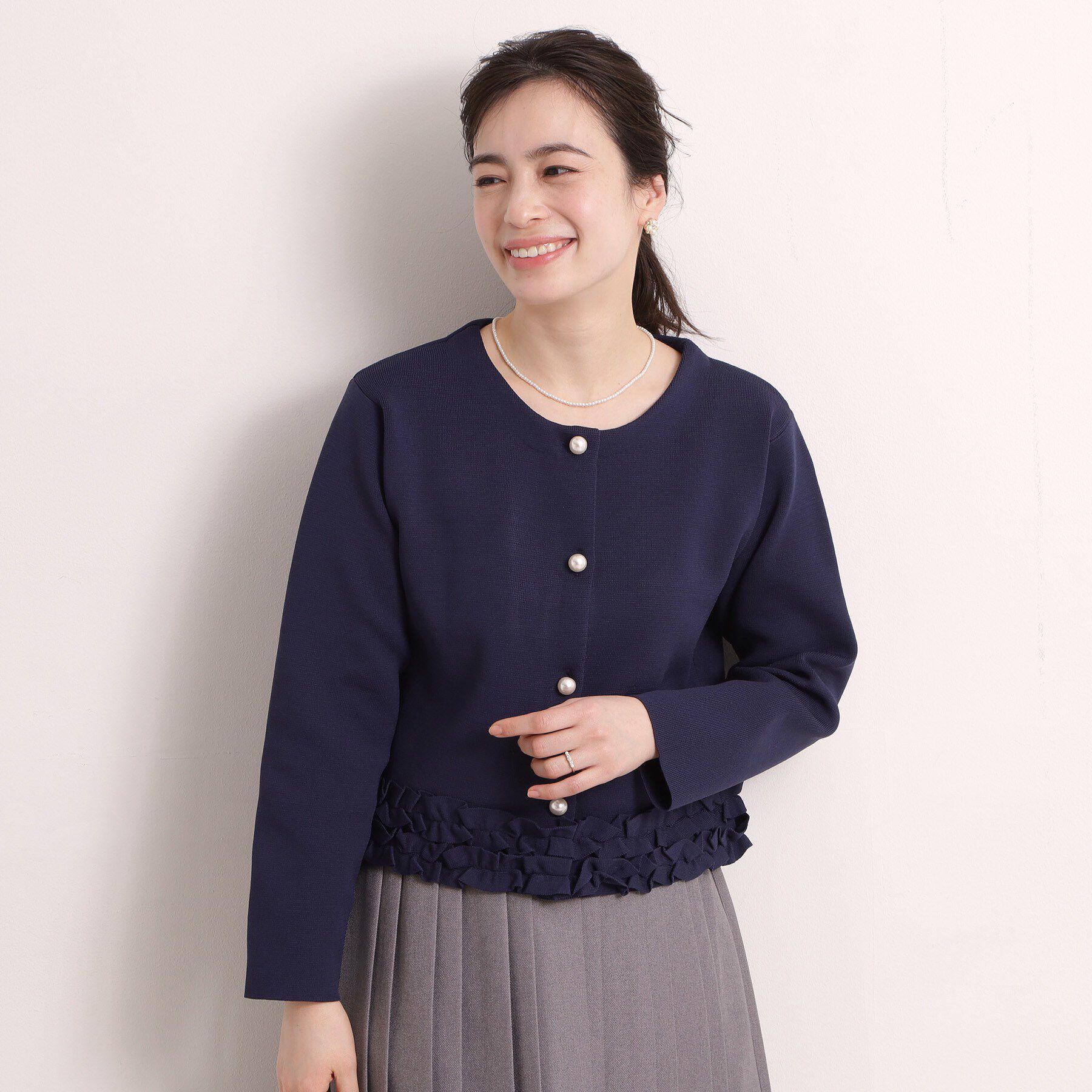 ITS&rsquo;DEMO「【手洗い可／入卒】裾フリルニットカーディガン」|カーディガン|ネイビー(094)