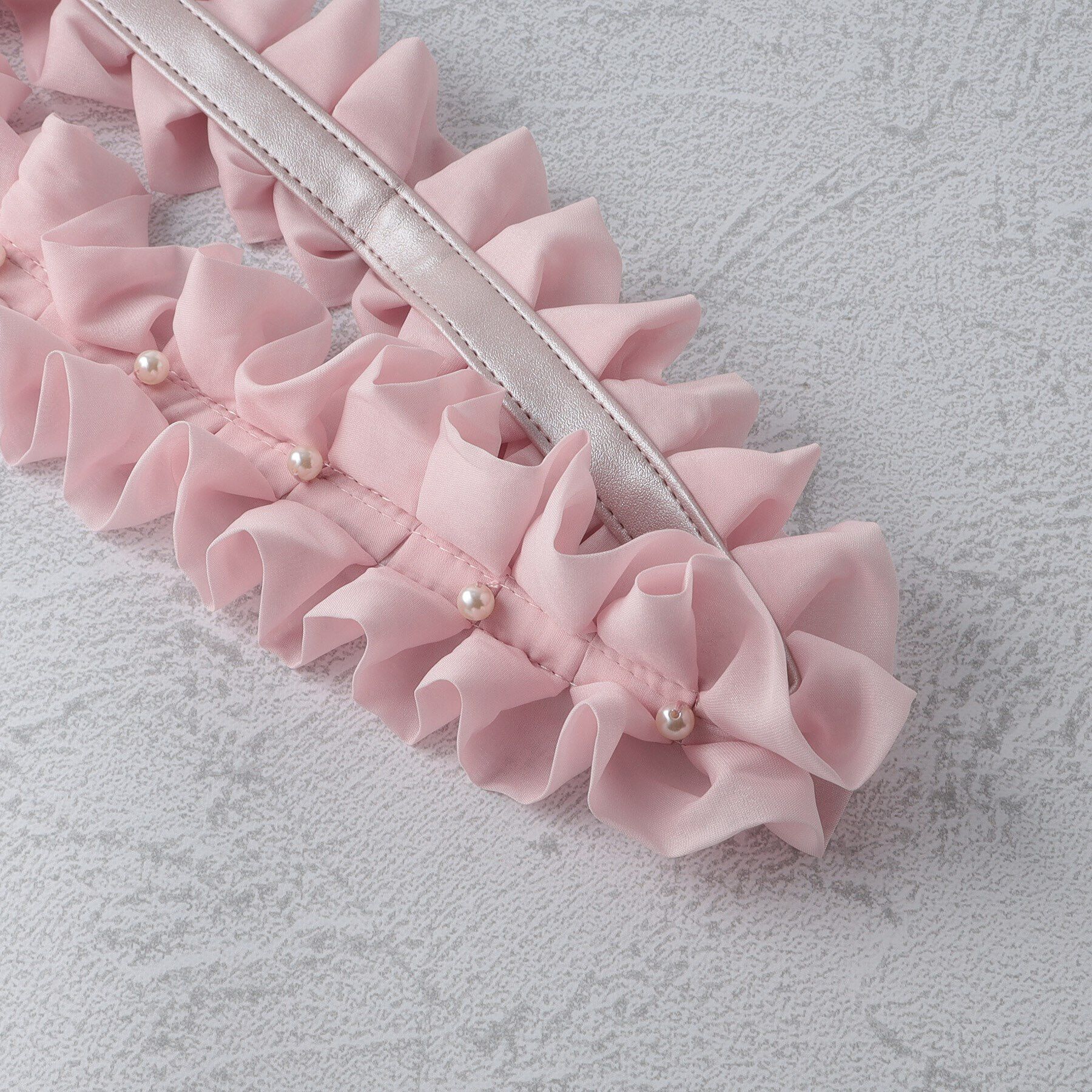 Grandedge「パール調タックフリルストラップ」|ストラップ|