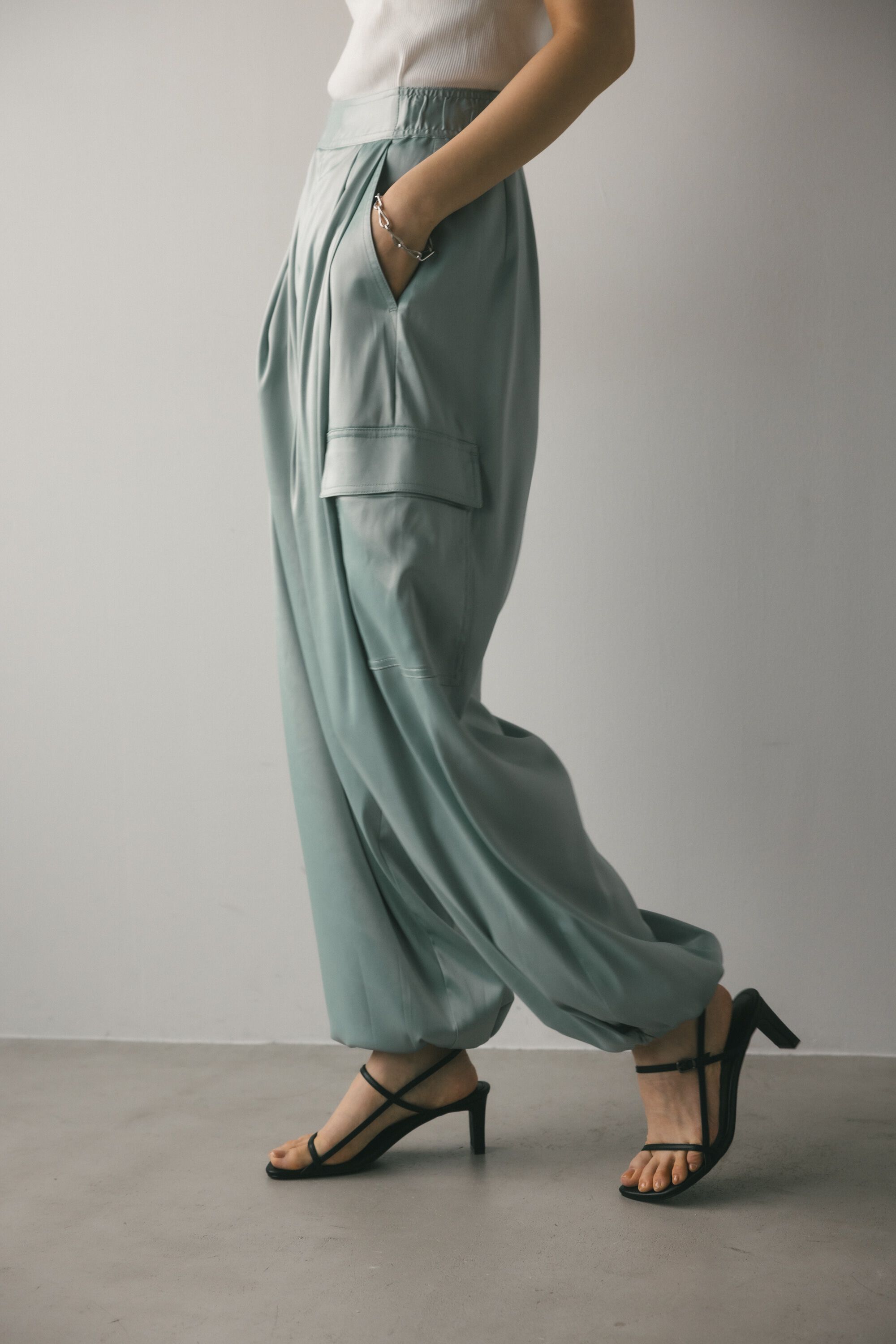 STYLEMIXER「ミラーサテンカーゴパンツ」|その他|