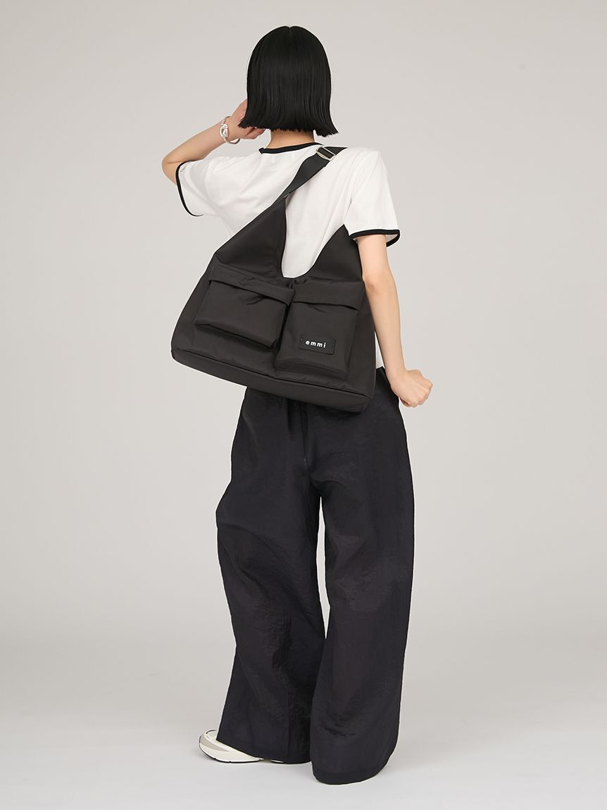 emmi atelier「トライアングルショルダーバッグ」|ショルダー・メッセンジャー|