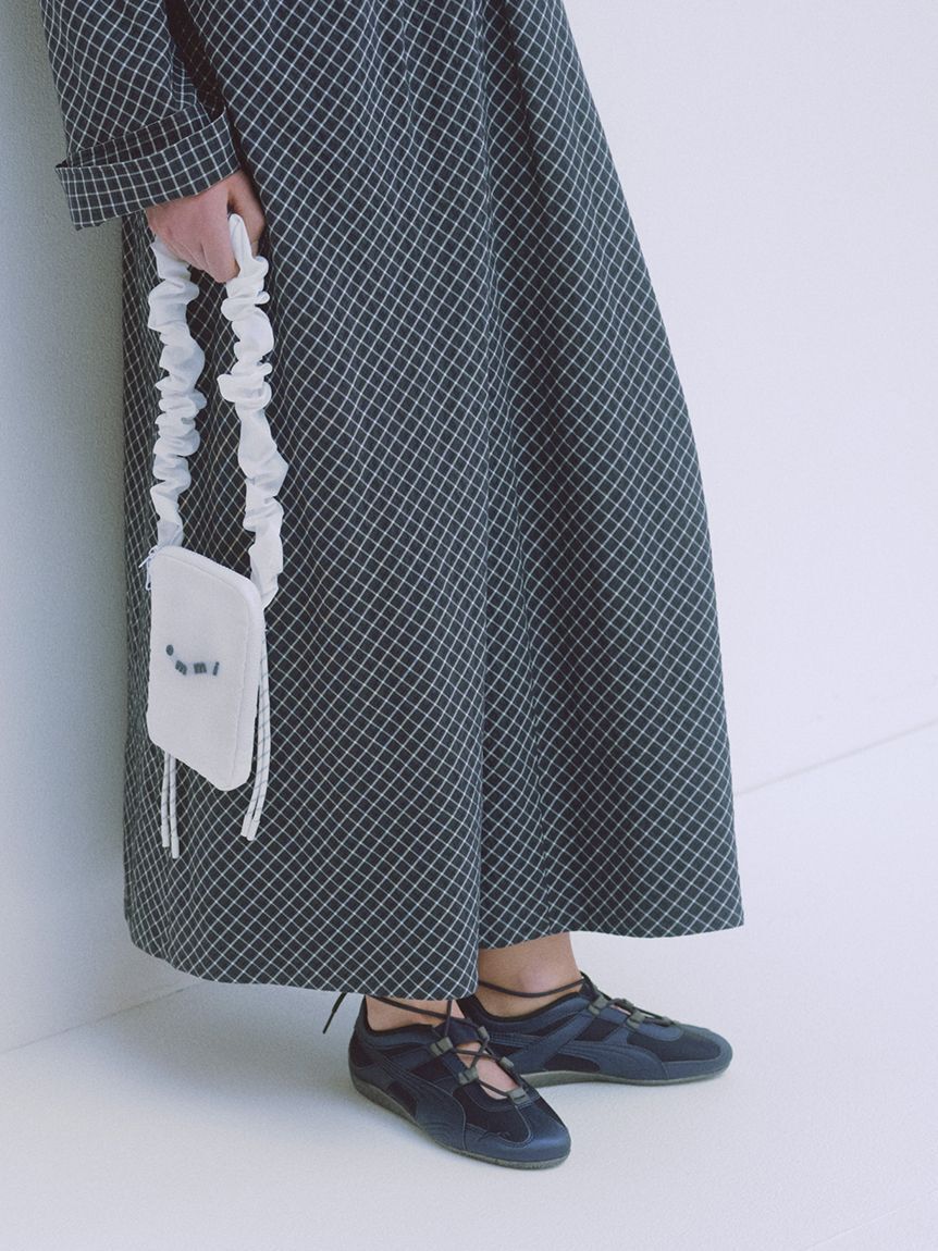 emmi atelier「ギャザーショルダースマホショルダー」|ショルダー・メッセンジャー|