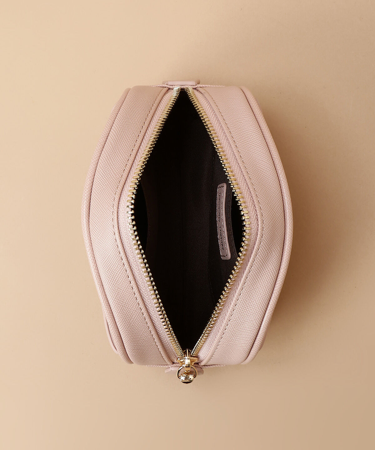 Samantha Thavasa「アーチフォルム シンプルポーチ」|ポーチ|