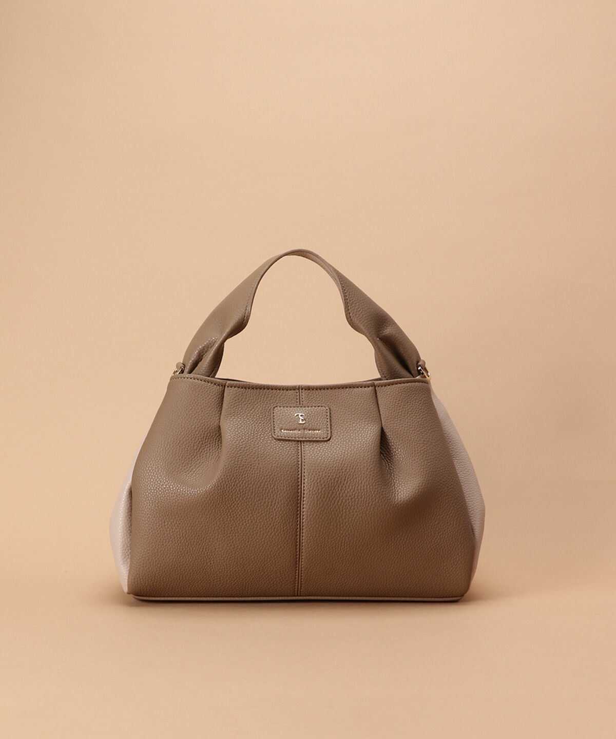 Samantha Thavasa「タックワンハンドルバッグ 大サイズ」|ハンドバッグ|グレージュ