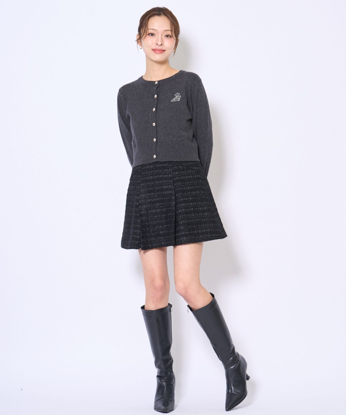 アンドクチュール「刺繍クルーネック長袖カーディガン」|カーディガン|