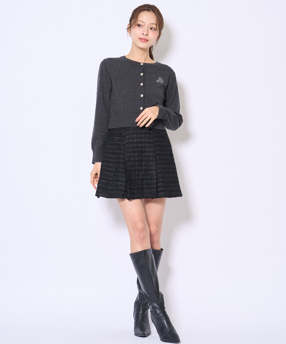 アンドクチュール「刺繍クルーネック長袖カーディガン」|カーディガン|