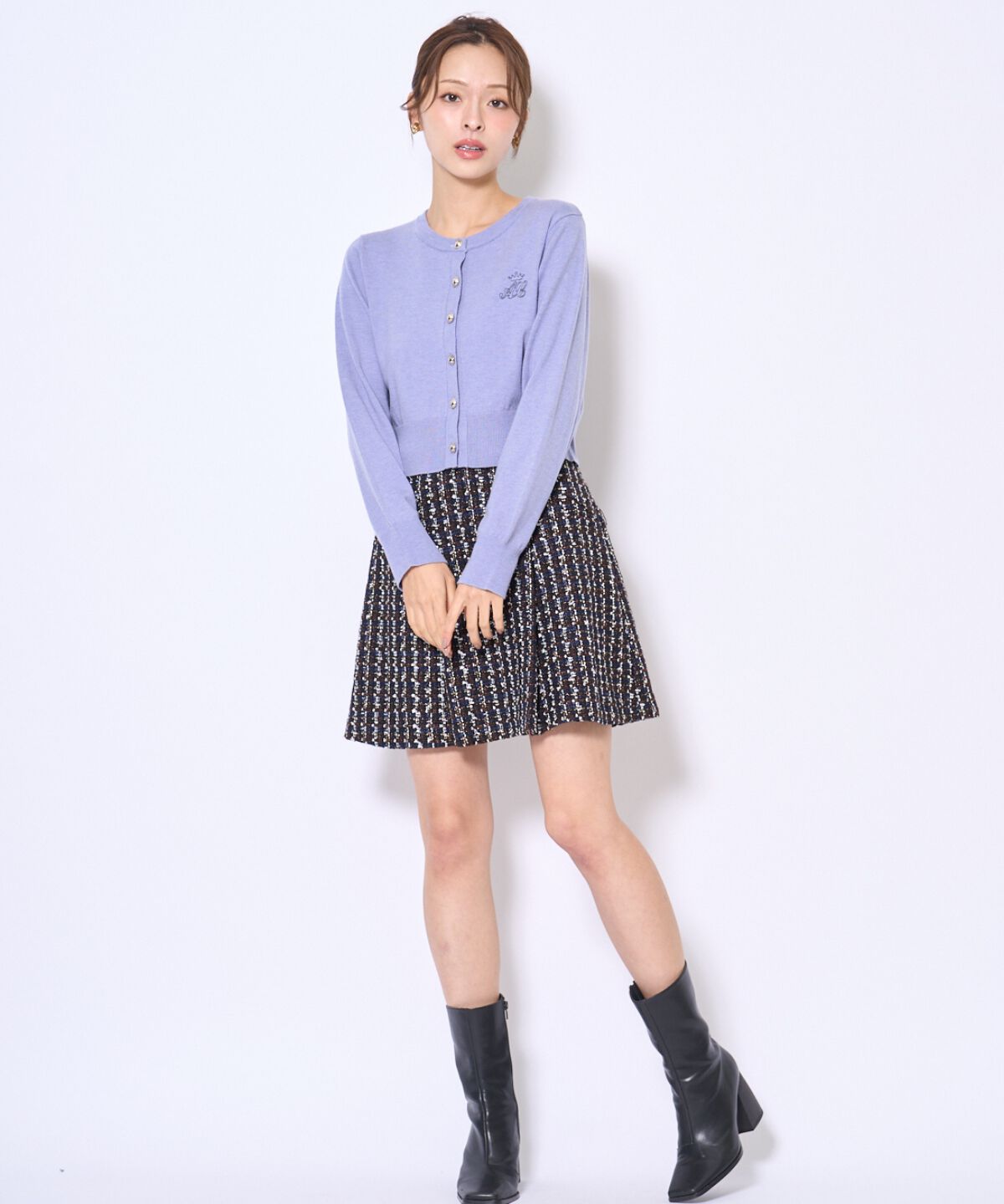 アンドクチュール「刺繍クルーネック長袖カーディガン」|カーディガン|