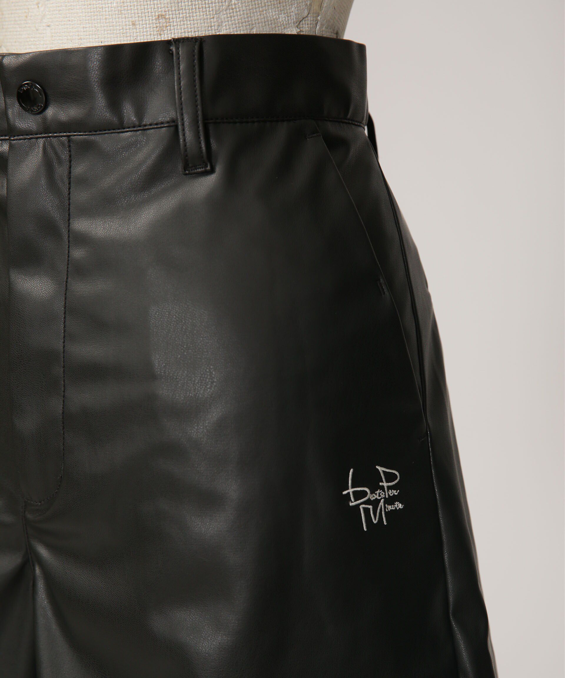 nano･universe「beats per minute/合皮ショーツ」|チノ|