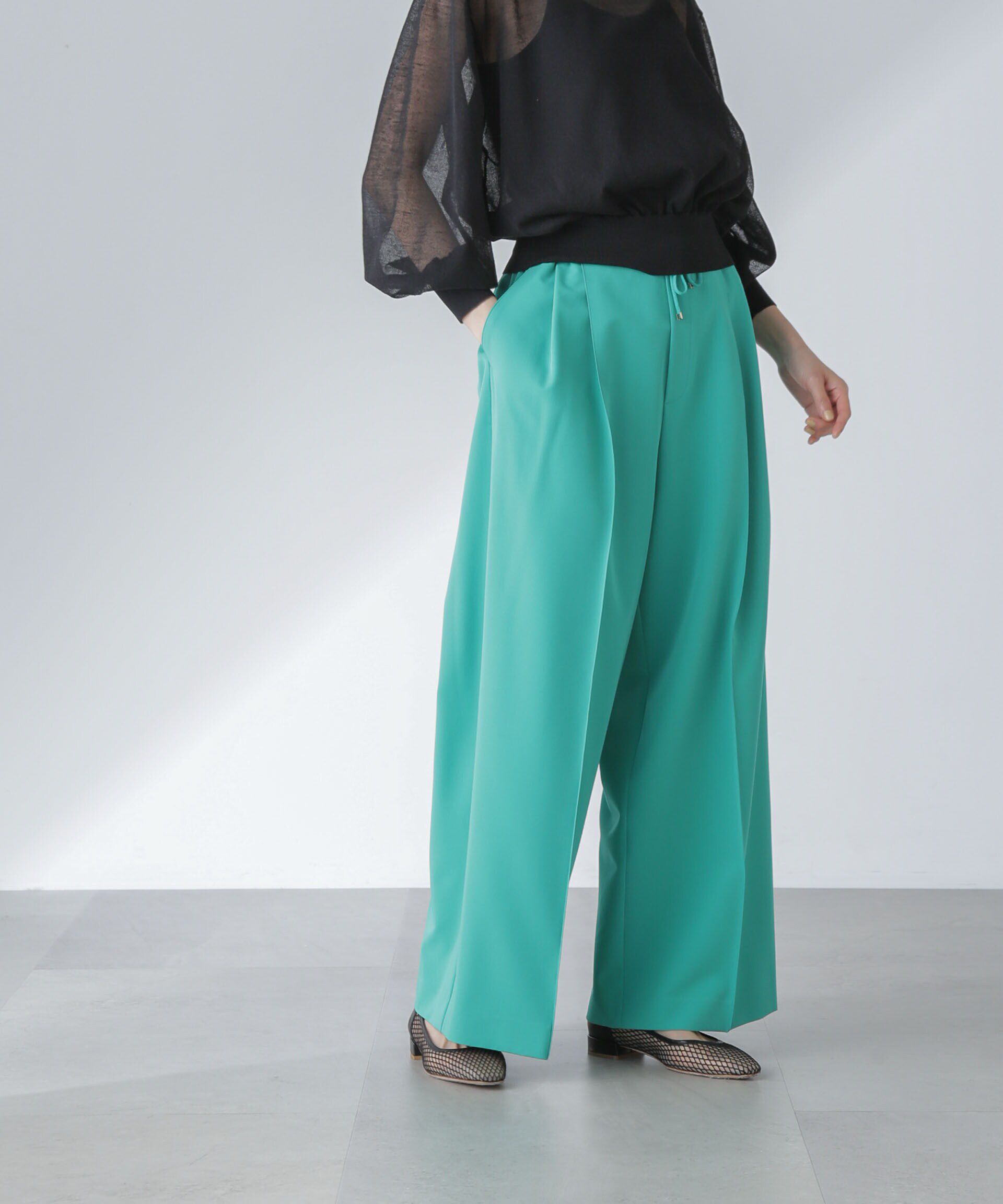 nano･universe「ピンタックイージーワイドパンツ」|チノ|