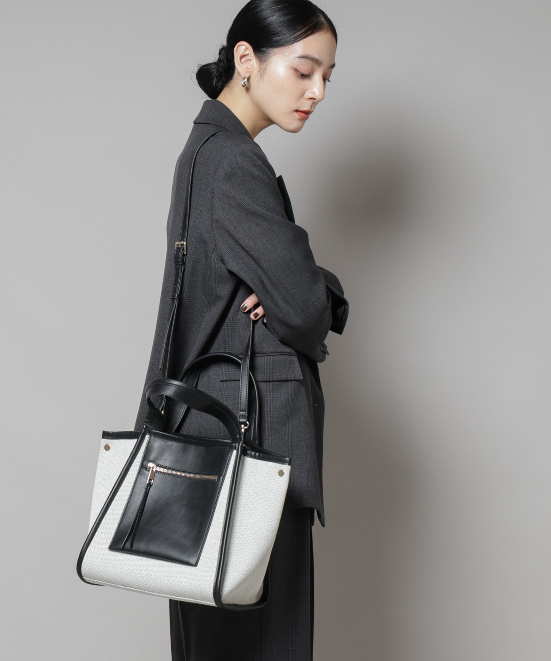 nano･universe「キャンバス&times;フェイクレザーポケットバッグ」|ショルダー・メッセンジャー|