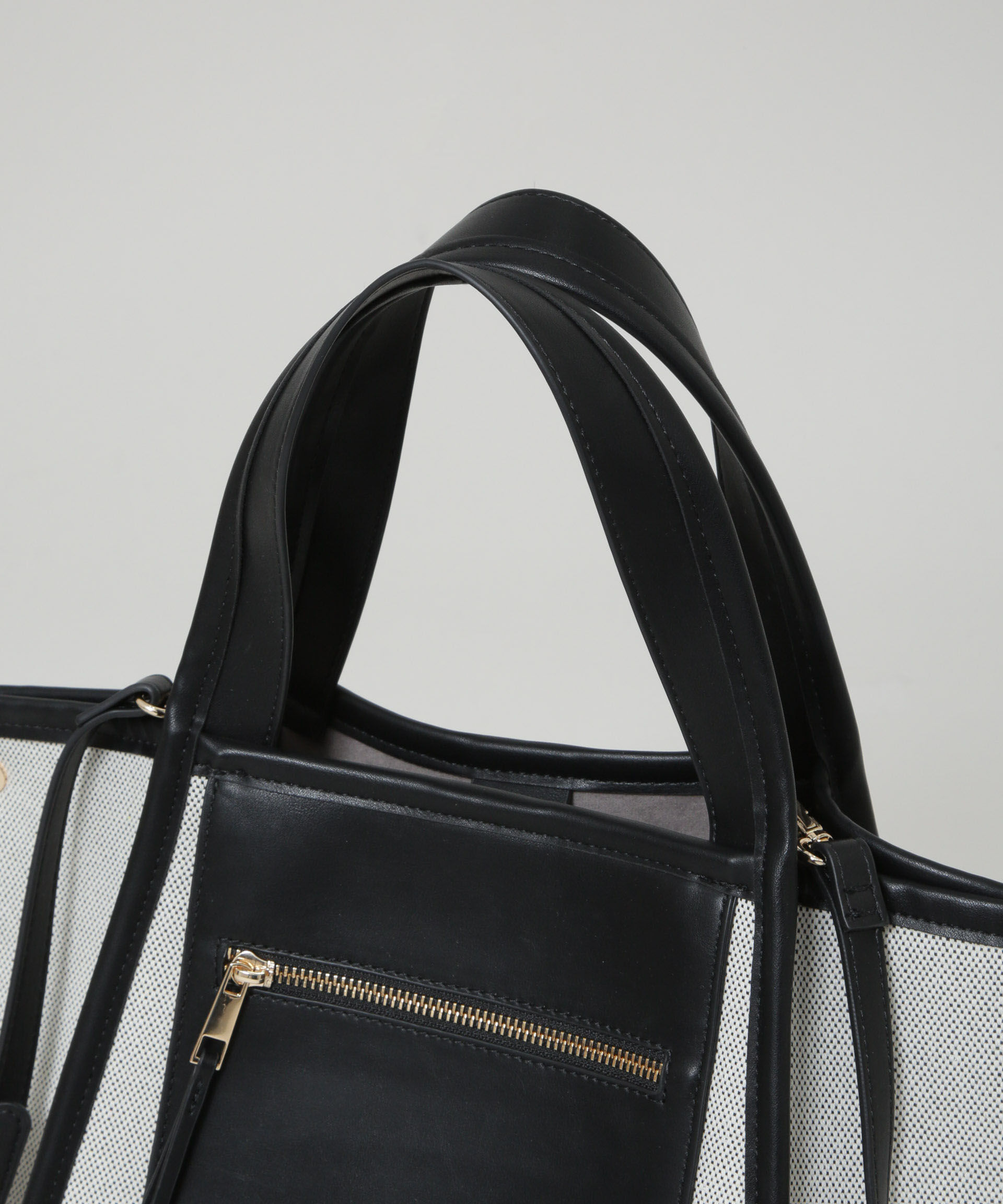 nano･universe「キャンバス&times;フェイクレザーポケットバッグ」|ショルダー・メッセンジャー|