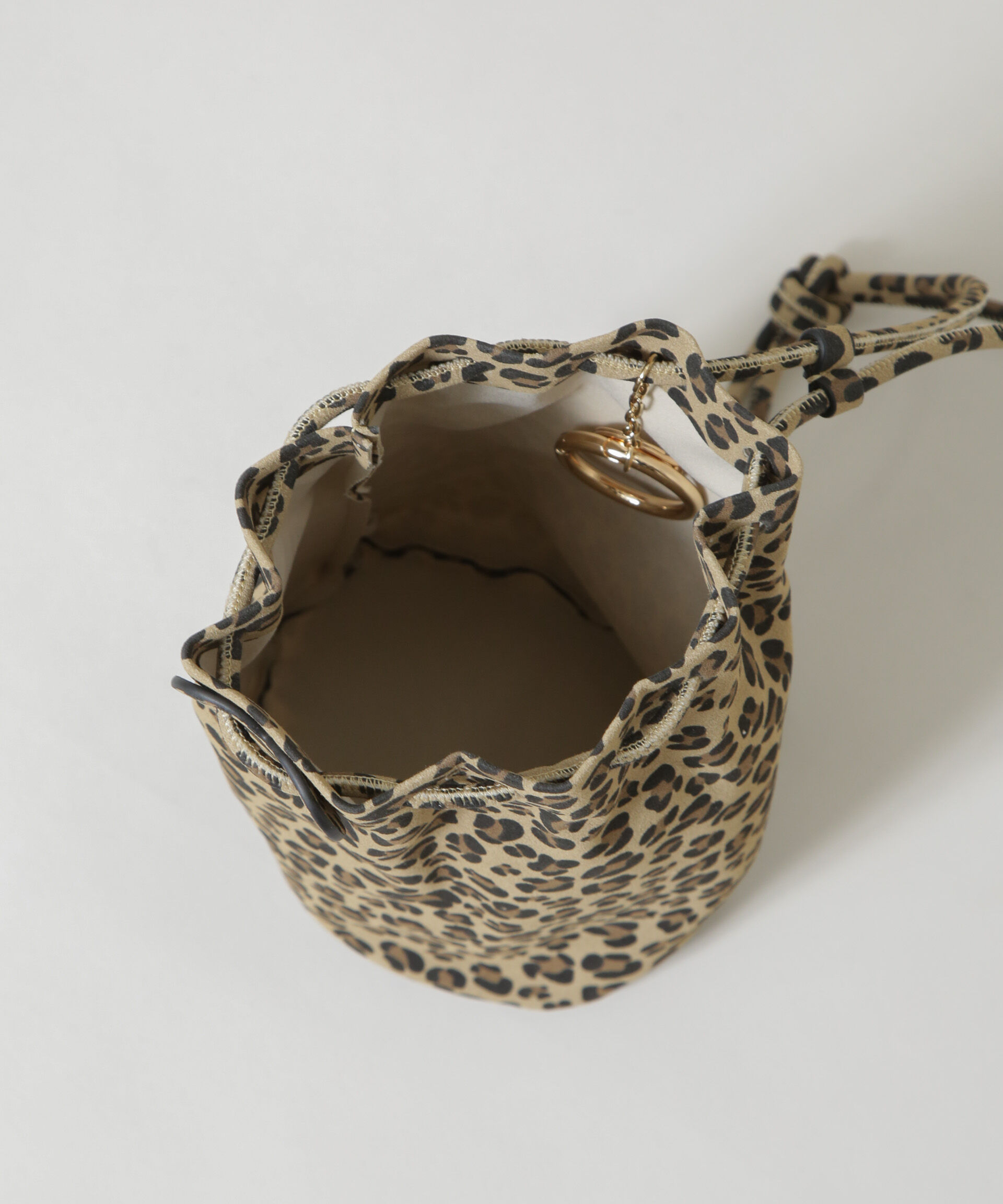 nano･universe「HASHIBAMI/レオパード ボンサック ポシェット」|ショルダー・メッセンジャー|