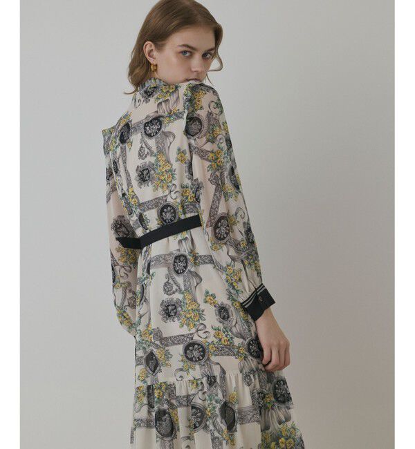 GRACE CONTINENTAL「オーナメントフラワープリントワンピース」|ワンピース|