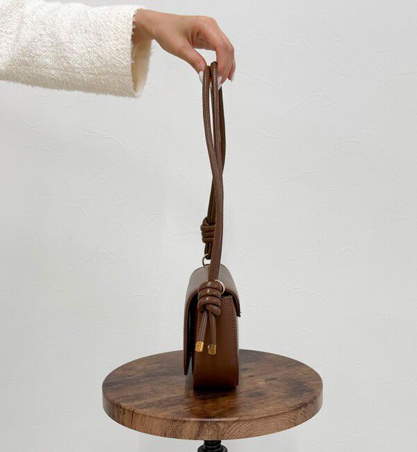 fredy emue「フラップラウンドポシェット」|ショルダー・メッセンジャー|