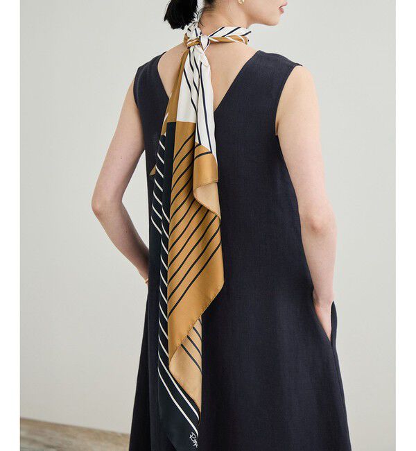 ROPE「尾州リネン ディープＶネックフレアワンピース」|ワンピース|