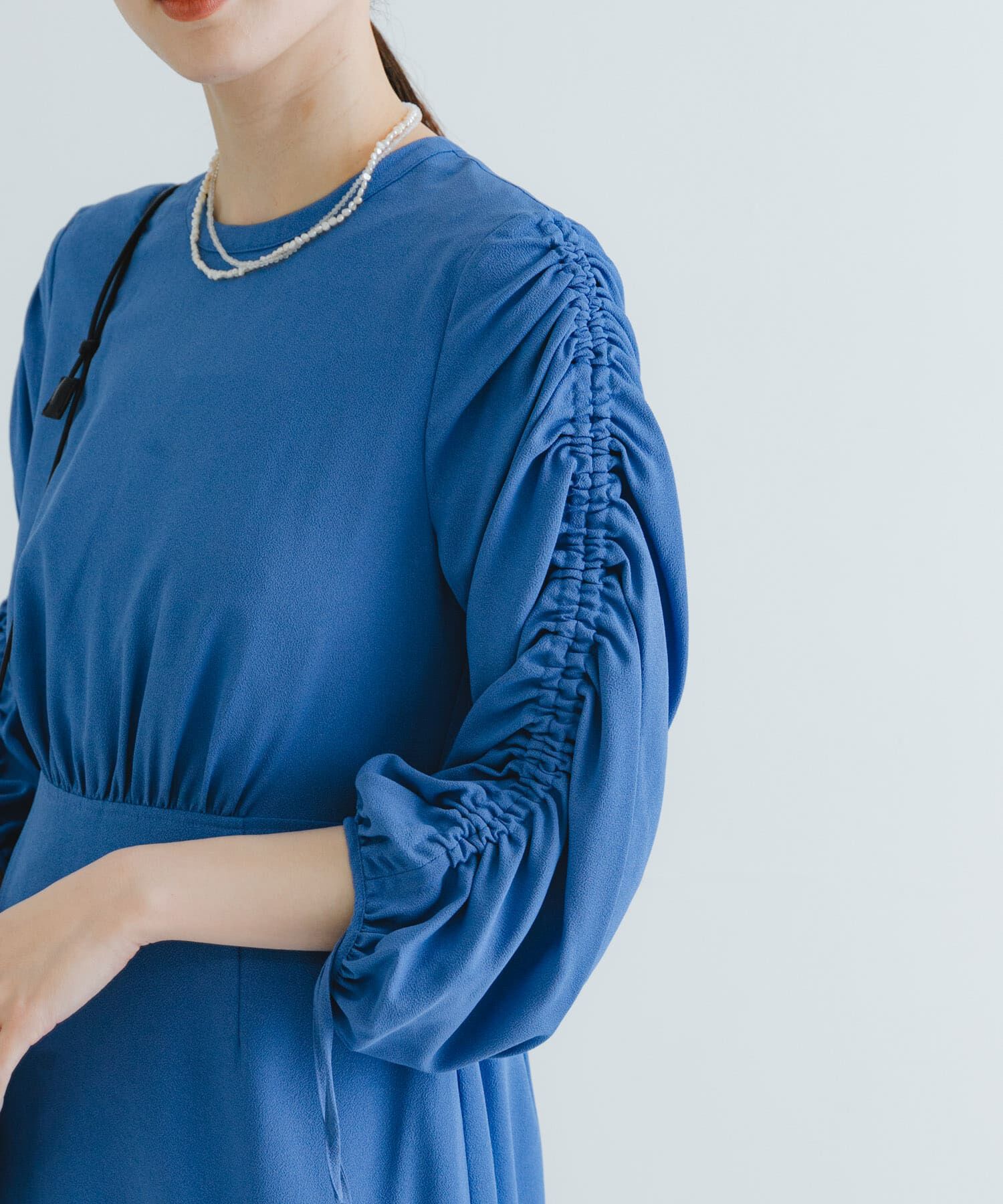 URBAN RESEARCH「LA MAISON　ギャザースリーブワンピース」|ワンピース|