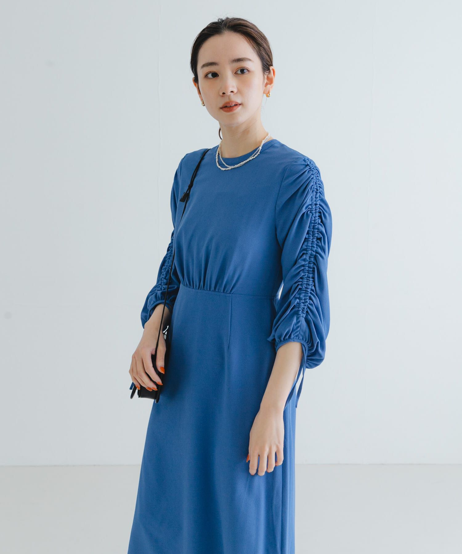 URBAN RESEARCH「LA MAISON　ギャザースリーブワンピース」|ワンピース|