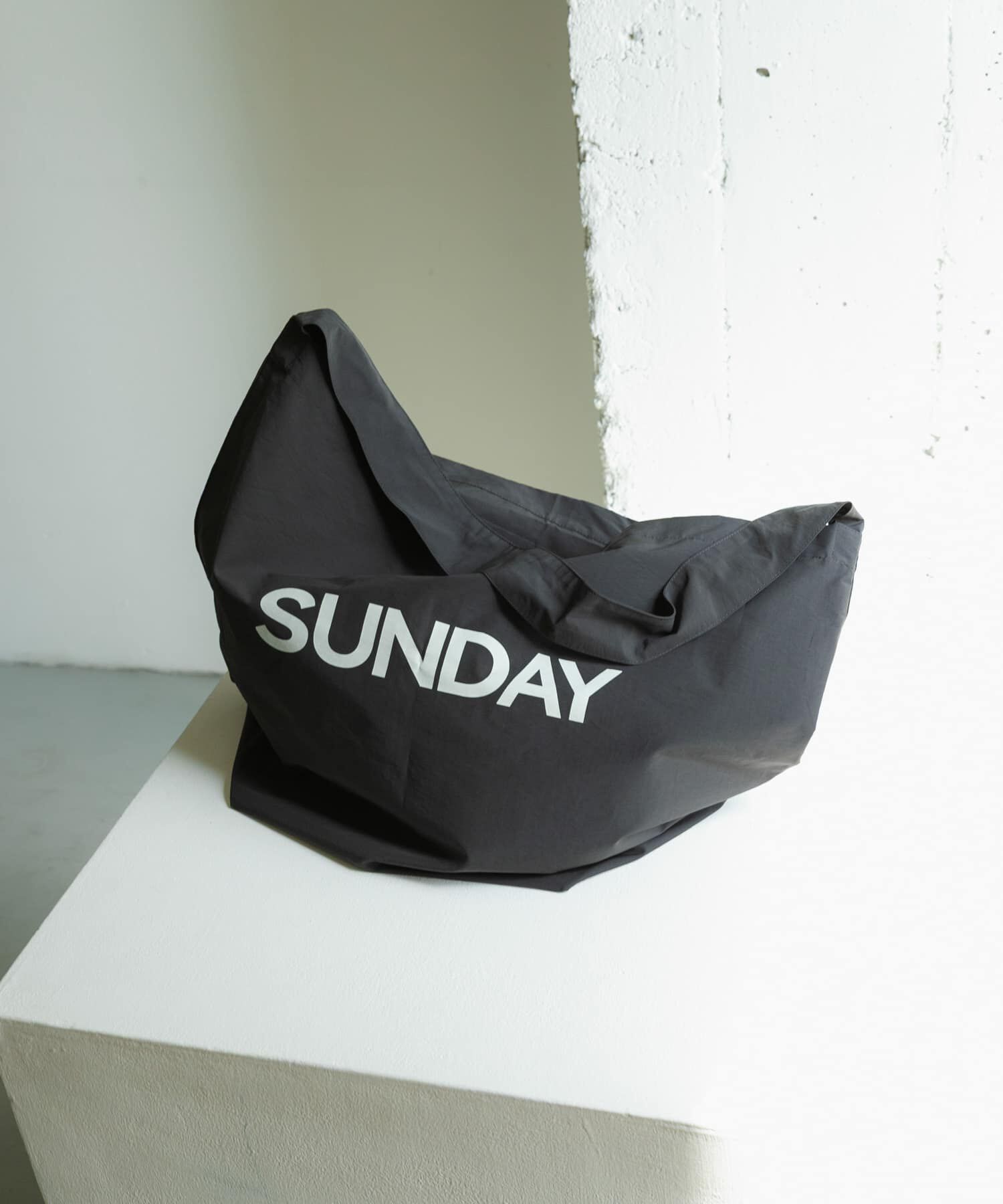 Sonny Label 「ロゴビッグショルダーバッグ」|ショルダー・メッセンジャー|ブラック