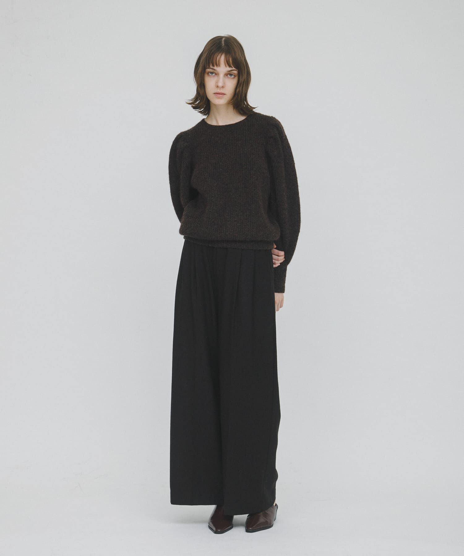 LAATO「straight wide tuck pants」|その他|ブラウン