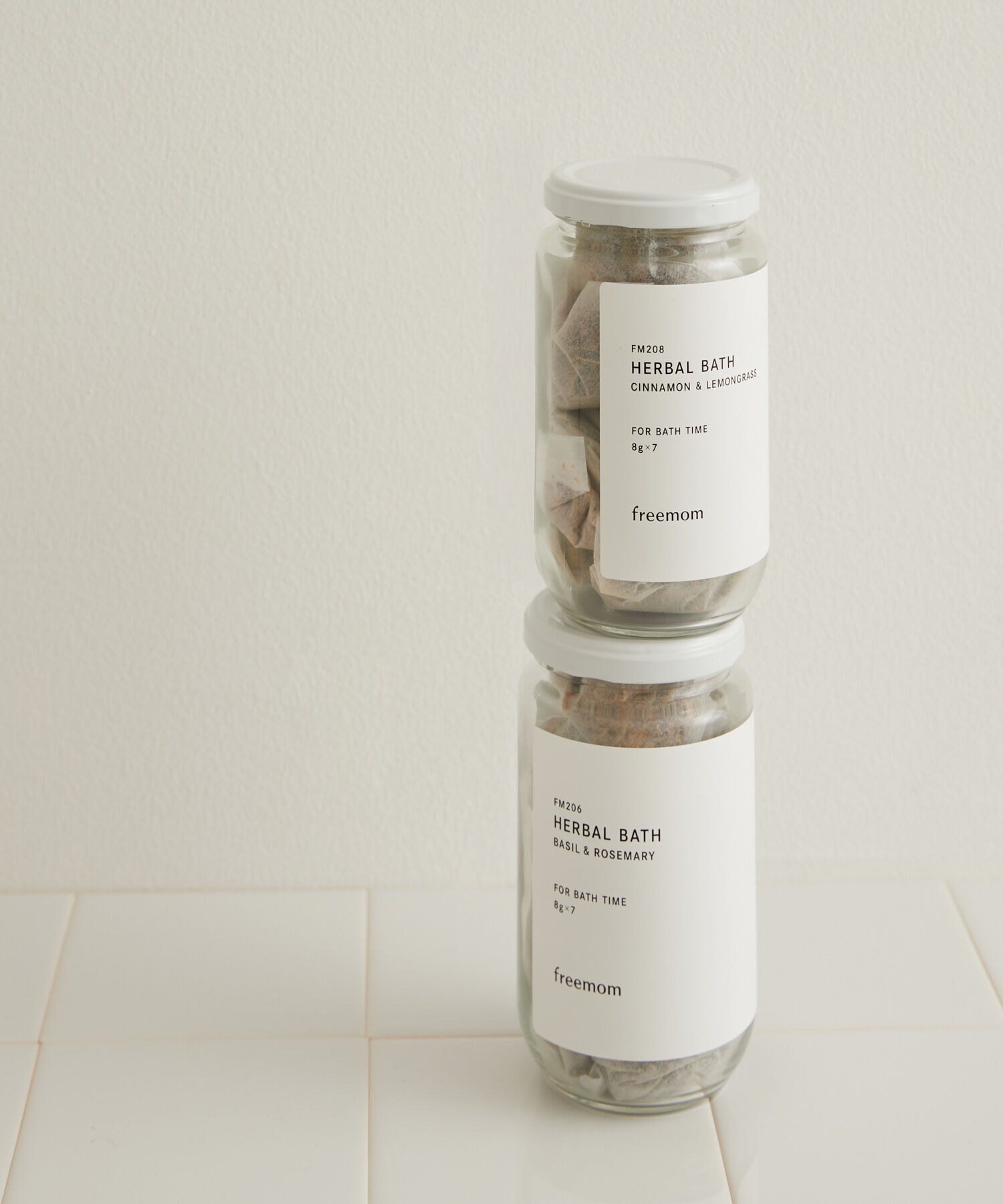 URBAN RESEARCH DOORS「freemom　ハーバルバス C&L8g&times;7P」|その他|