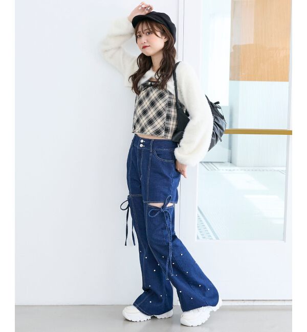  「スリットビジューフレアデニムパンツ」|デニム|