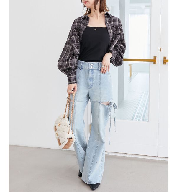  「スリットビジューフレアデニムパンツ」|デニム|