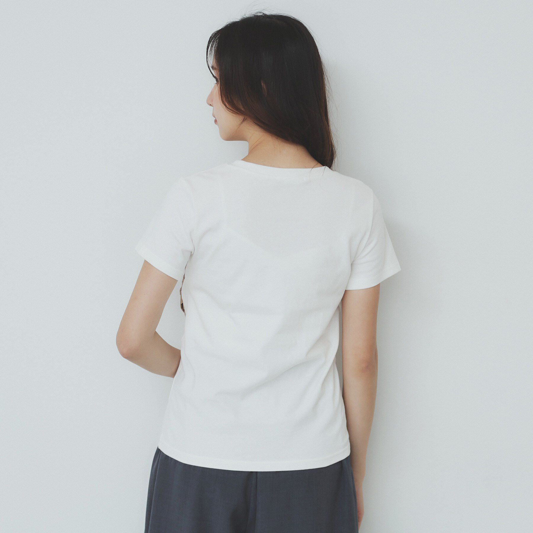 index「パール調アシメドッキングTシャツ【洗える/接触冷感】」|Tシャツ・カットソー|