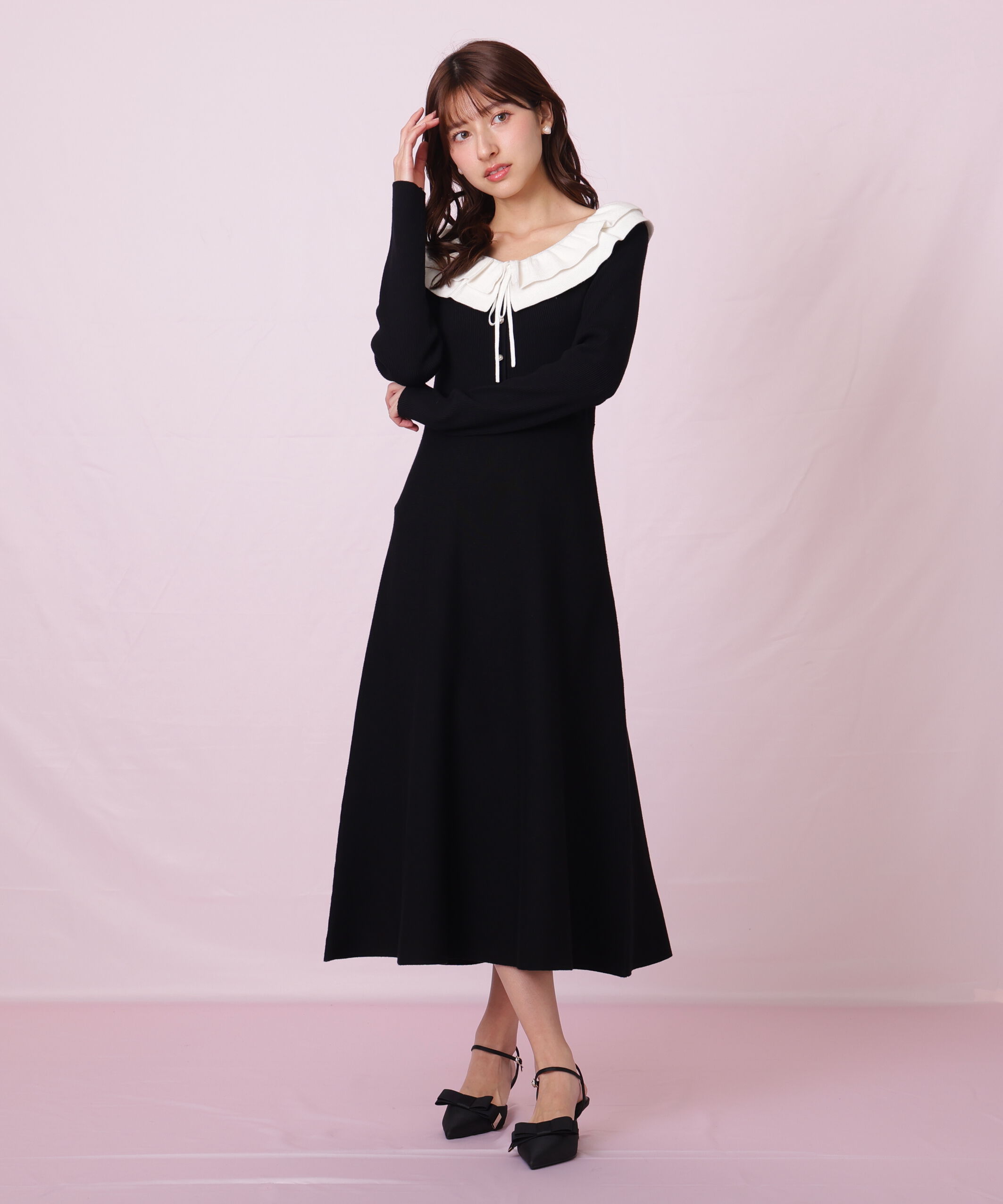  「フリル襟バイカラーニットワンピース」|ワンピース|