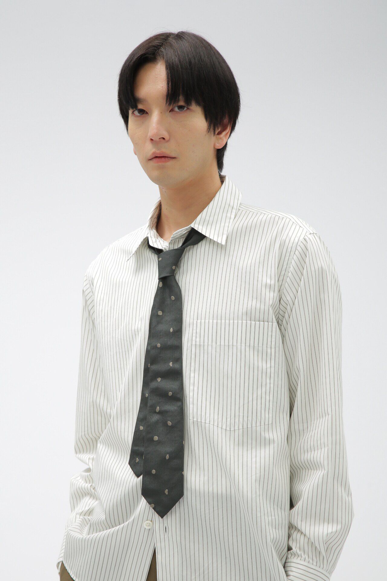 MARGARET HOWELL「PAINTERLY SPOT TIE」|ネクタイ・蝶ネクタイ|DARK GREEN3