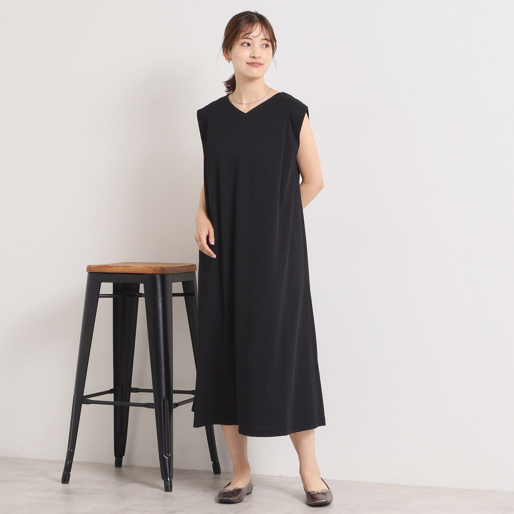 ITS&rsquo;DEMO「【冷感／吸水速乾／透け防止／洗濯機OK】カットジョーゼットタックワンピース」|ワンピース|