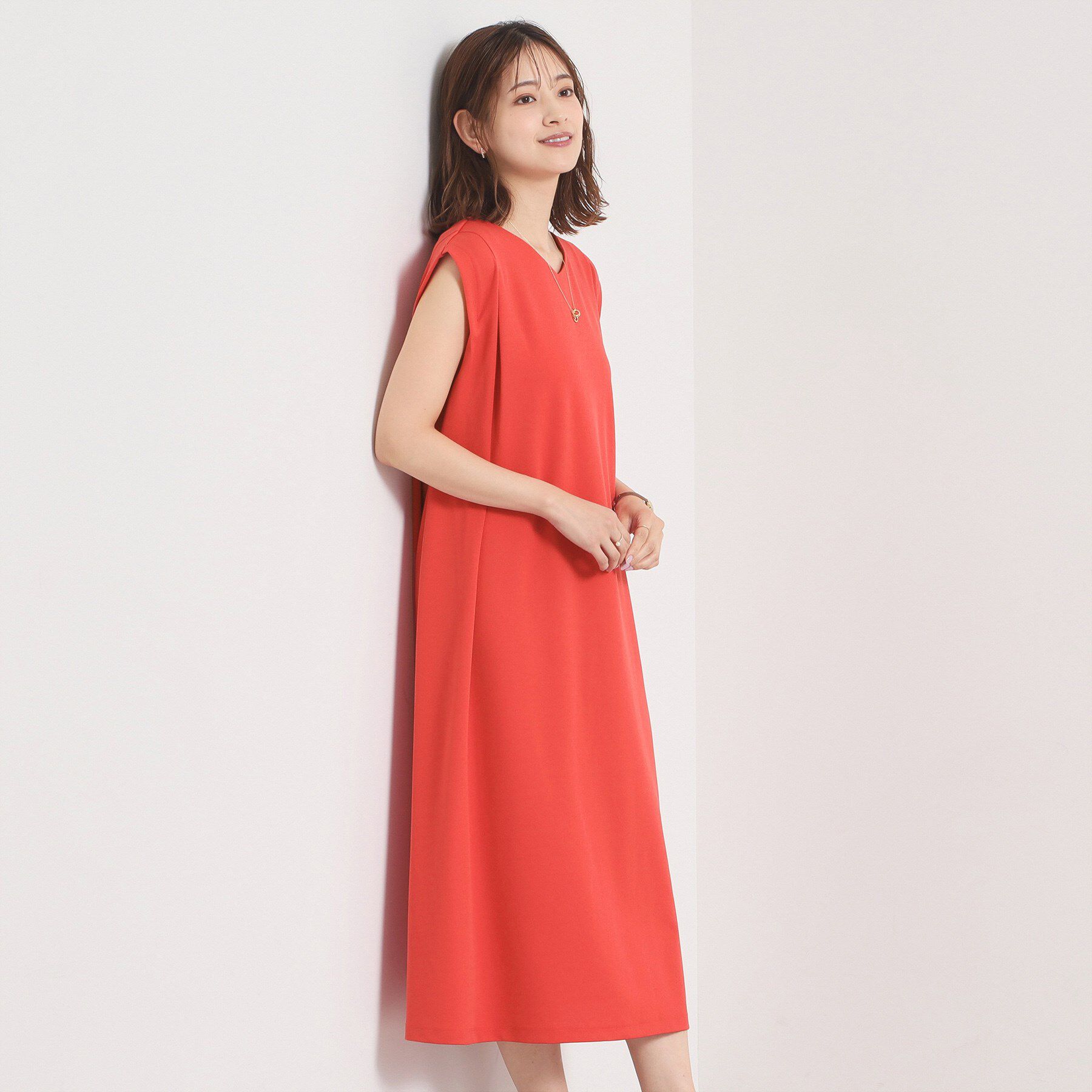 ITS&rsquo;DEMO「【冷感／吸水速乾／透け防止／洗濯機OK】カットジョーゼットタックワンピース」|ワンピース|レッド(061)