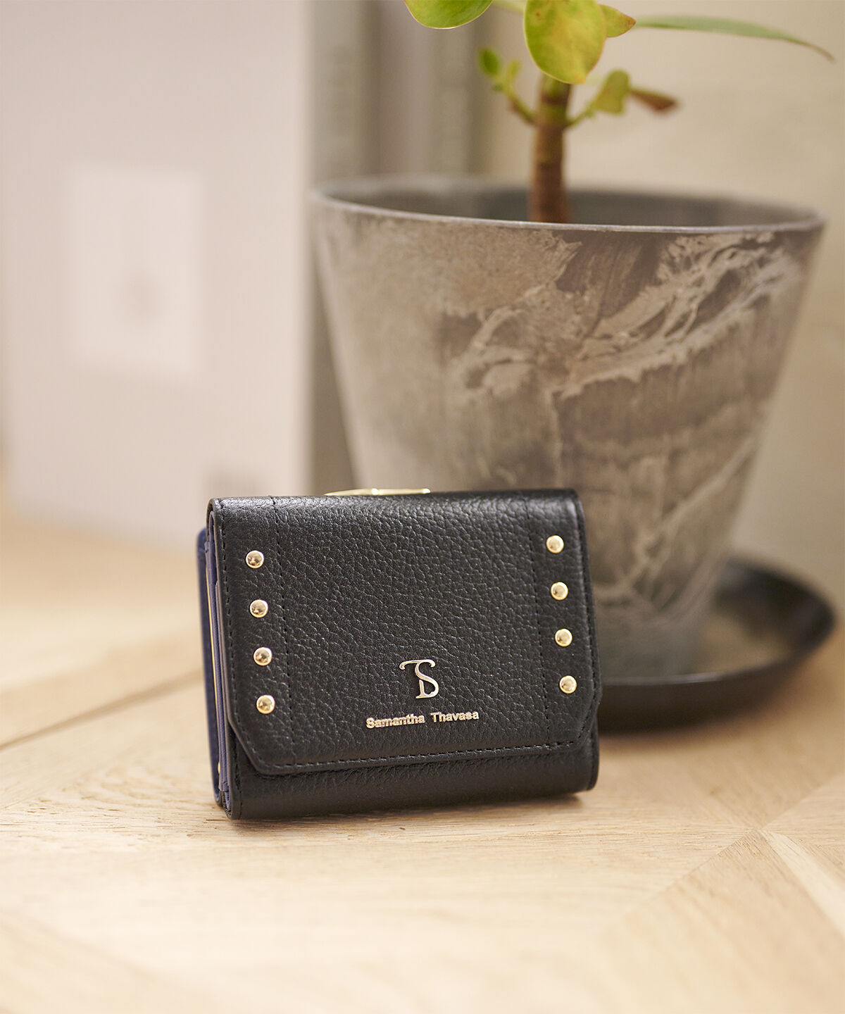 Samantha Thavasa「サイドスタッズ 口金財布」|財布|ブラック