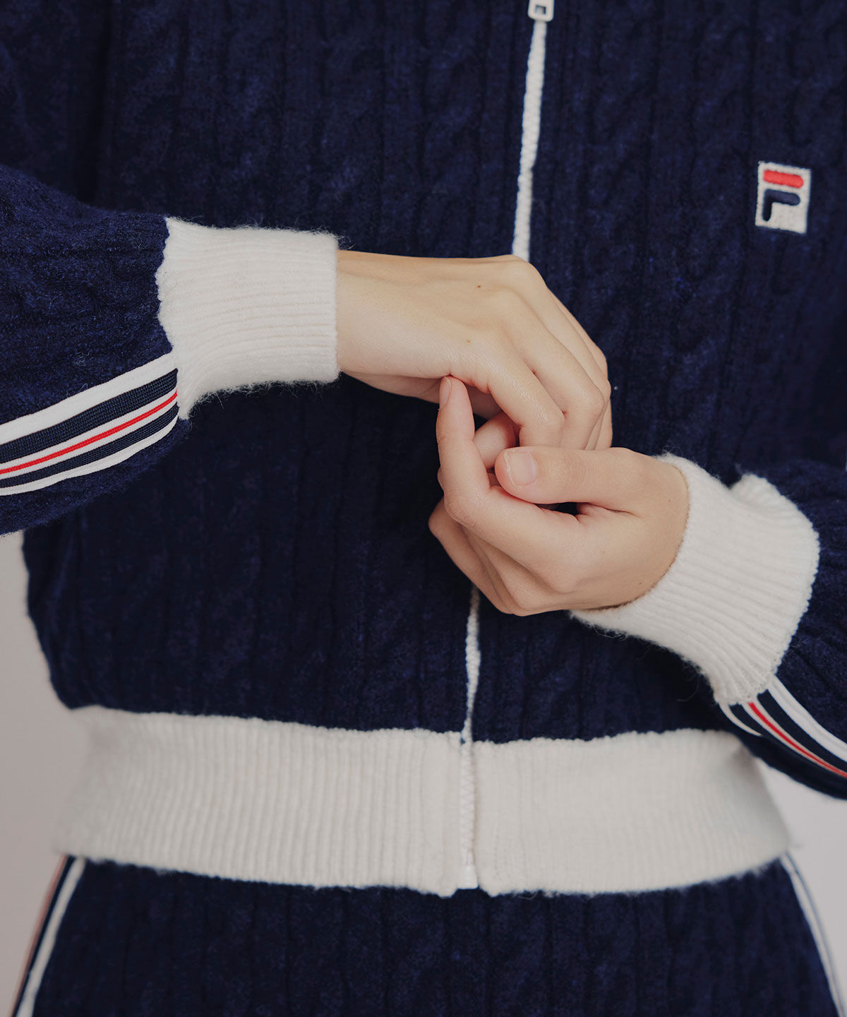 REDYAZEL「[FILA&times;REDYAZEL]ｹｰﾌﾞﾙﾆｯﾄﾄﾘｺﾛｰﾙﾗｲﾝｼﾞｬｹｯﾄ&times;ﾀｲﾄﾐ 」|ワンピース|