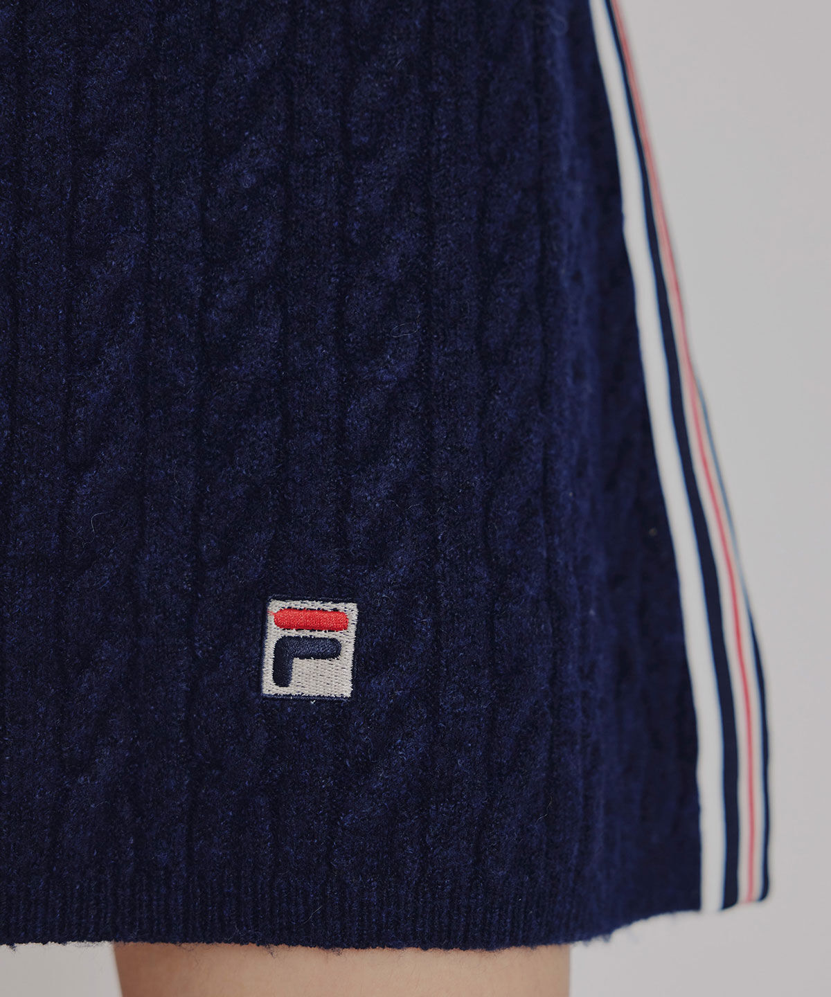 REDYAZEL「[FILA&times;REDYAZEL]ｹｰﾌﾞﾙﾆｯﾄﾄﾘｺﾛｰﾙﾗｲﾝｼﾞｬｹｯﾄ&times;ﾀｲﾄﾐ 」|ワンピース|