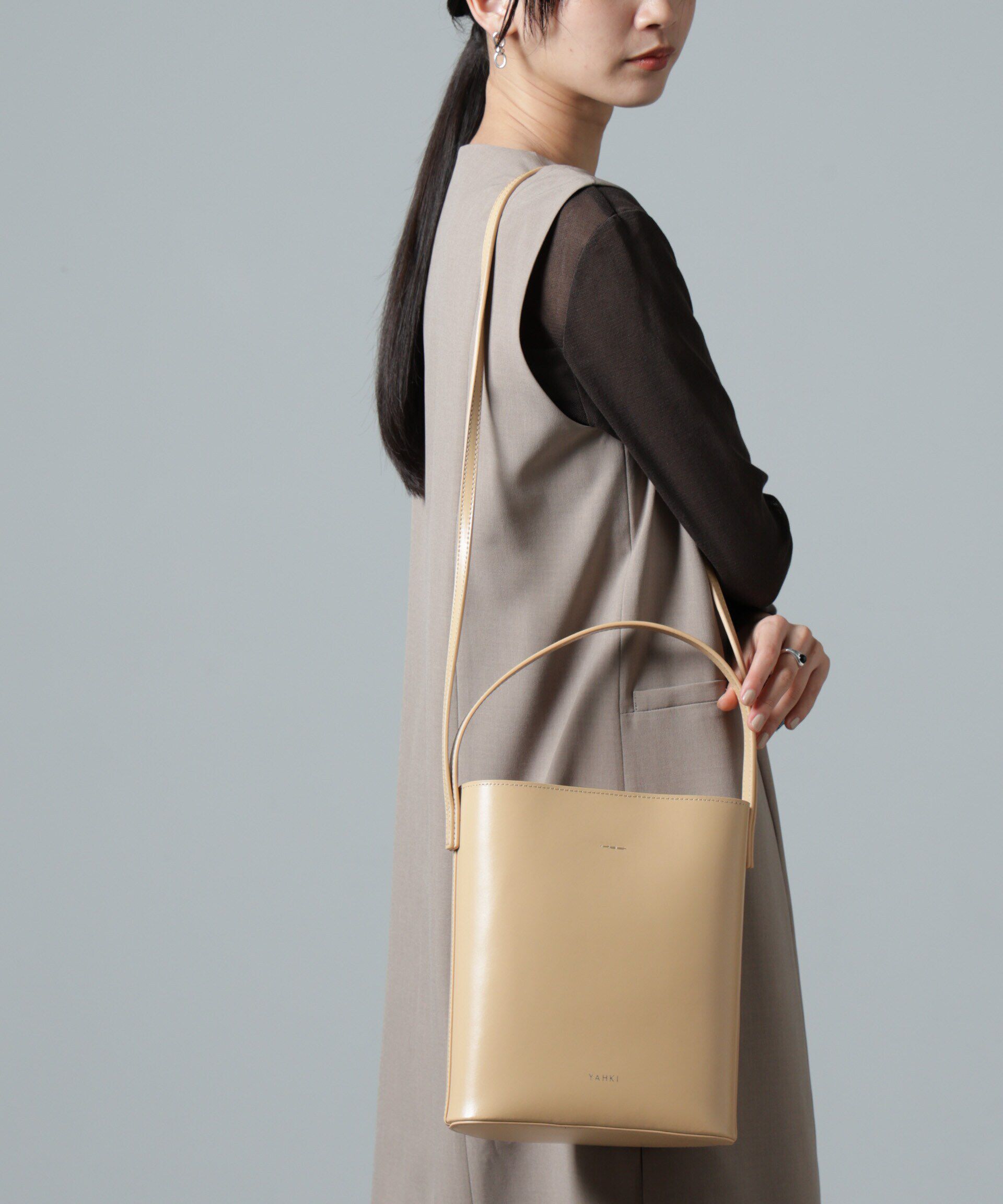 nano･universe「YAHKI/SOFT WFACE 2WAYバケットバッグ」|ショルダー・メッセンジャー|