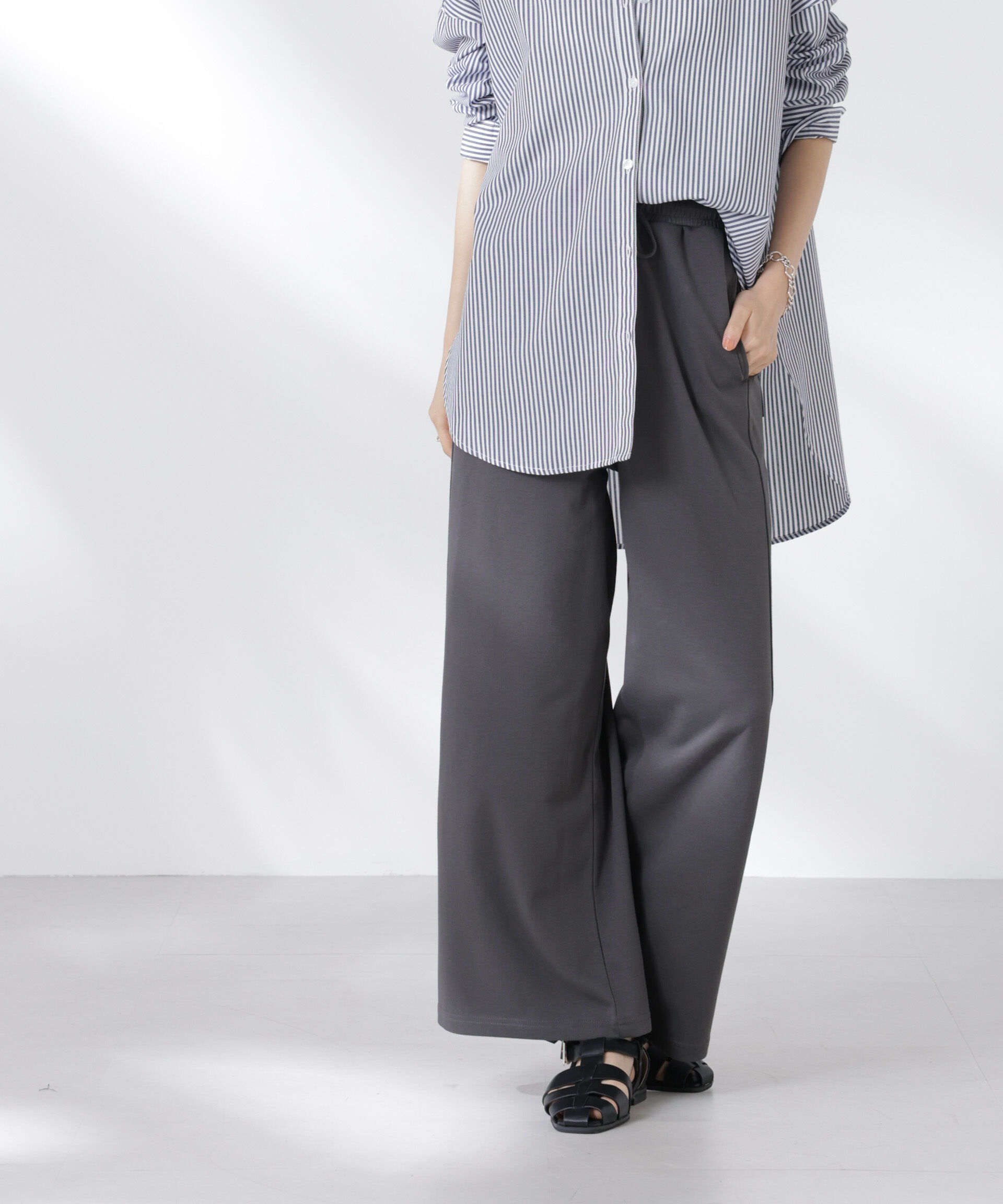 nano･universe「ダンボールカットワイドパンツ」|チノ|